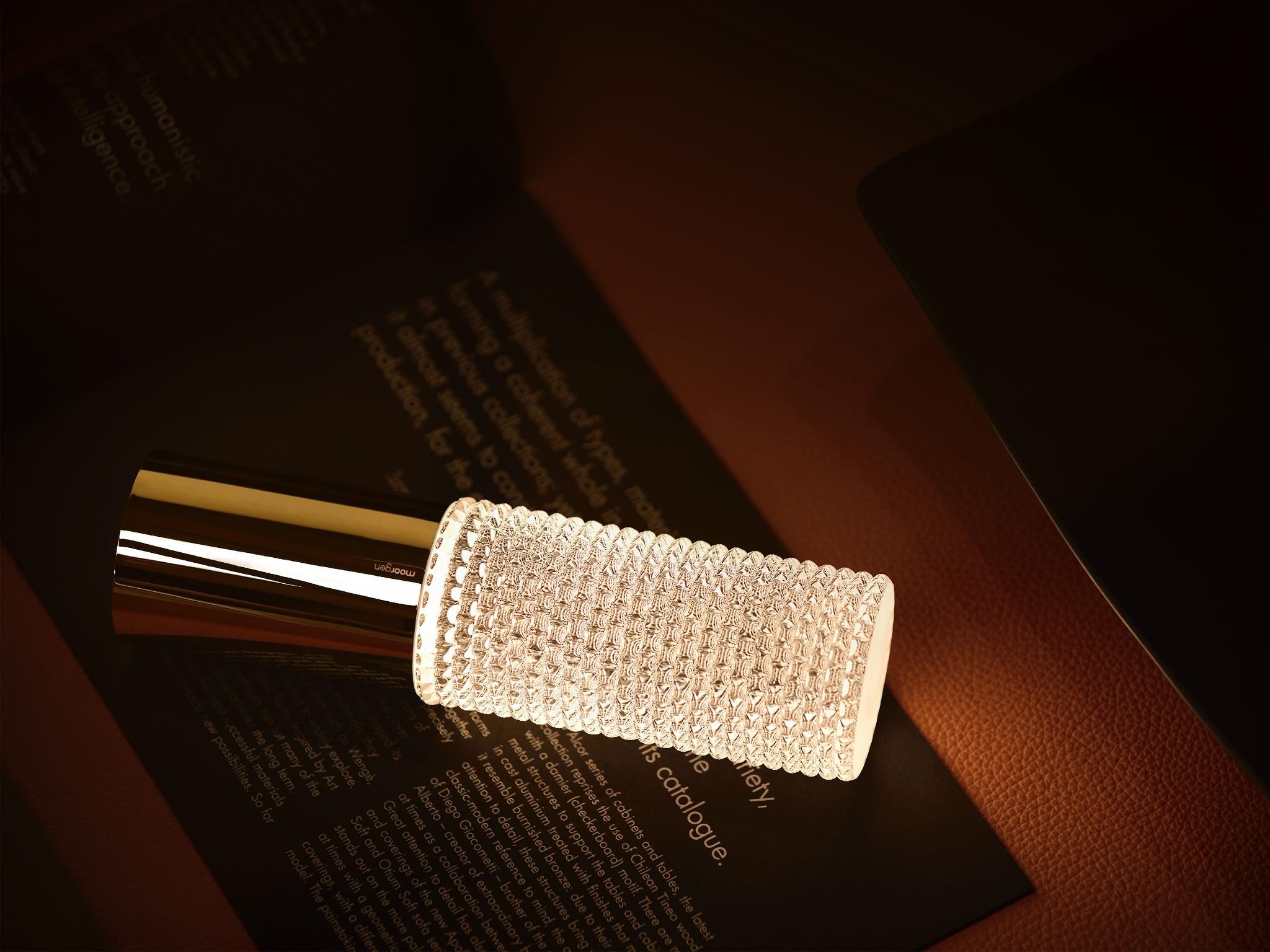 Moorgen Smart Diffused Charging Desk Lamp