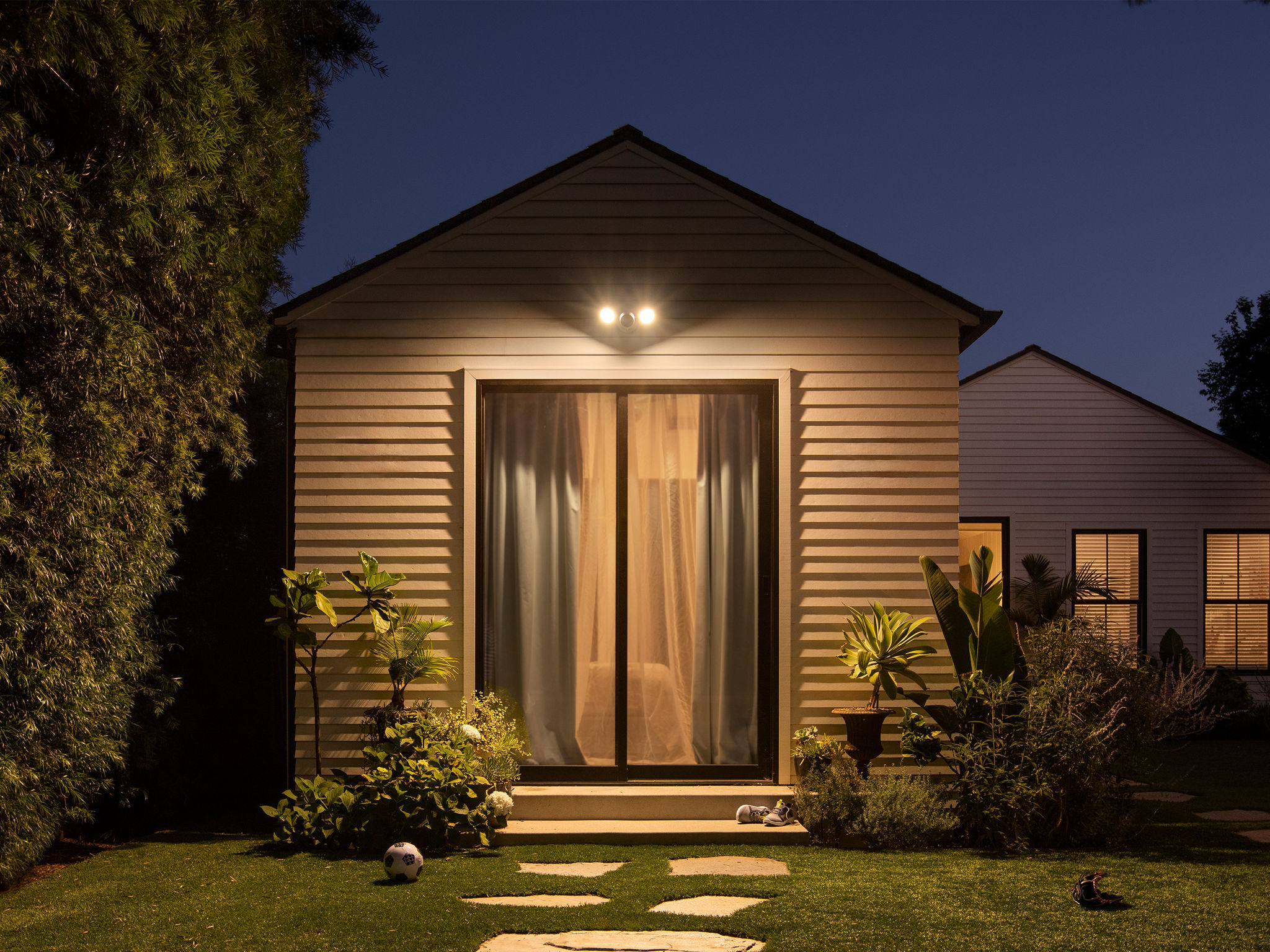 Nest Cam with floodlight