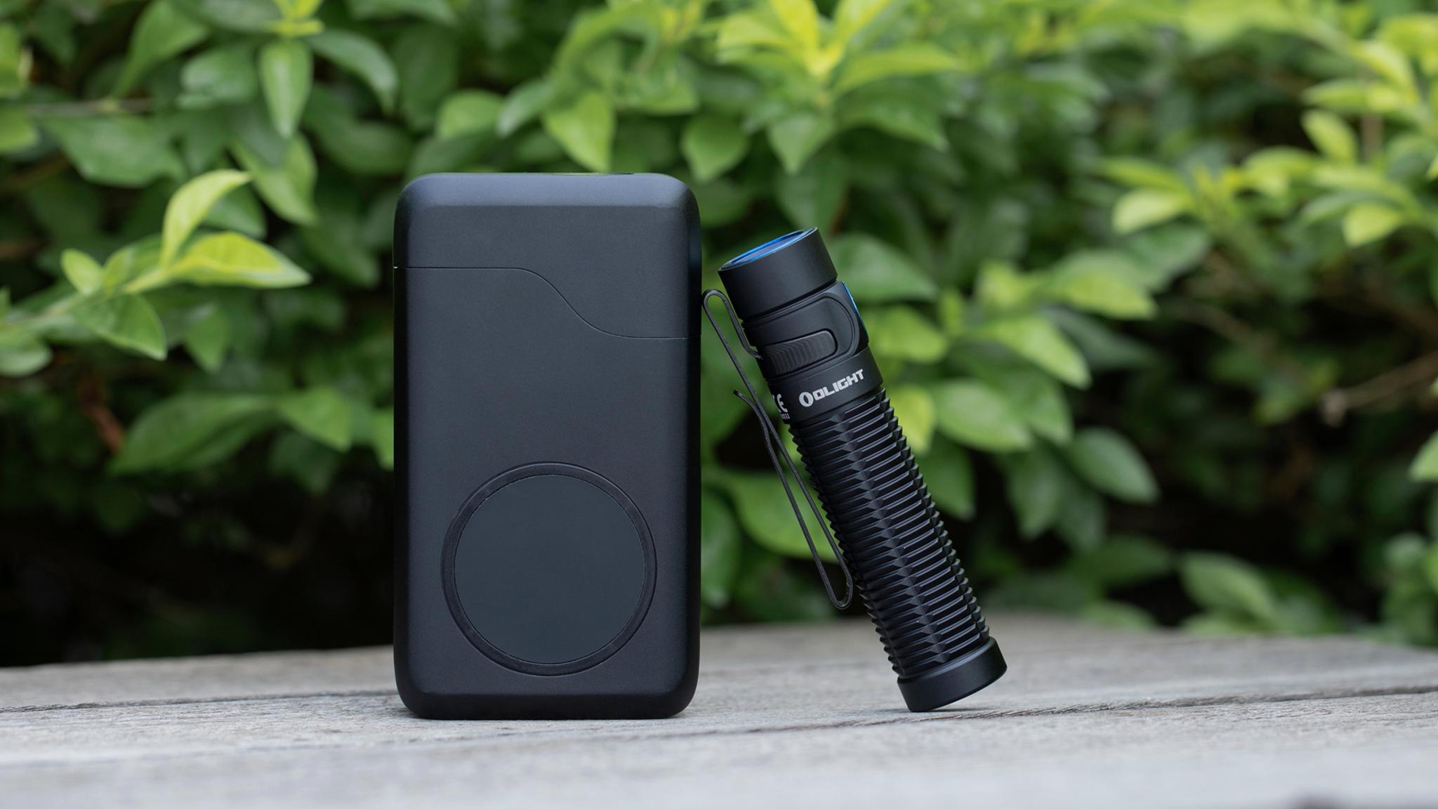 Olight Baton 4 Pro Premium