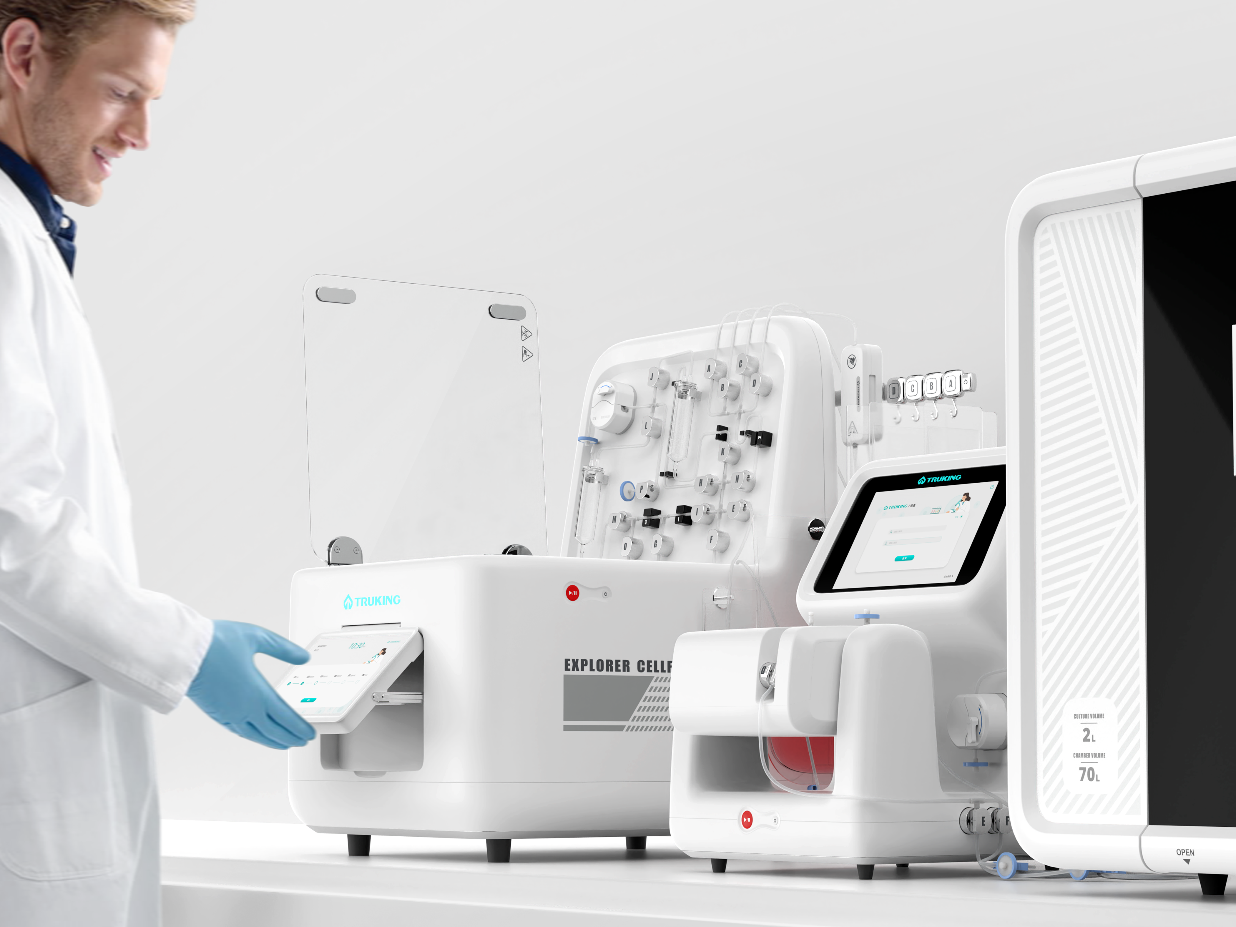 PIONEER HMI for cell drug preparation system