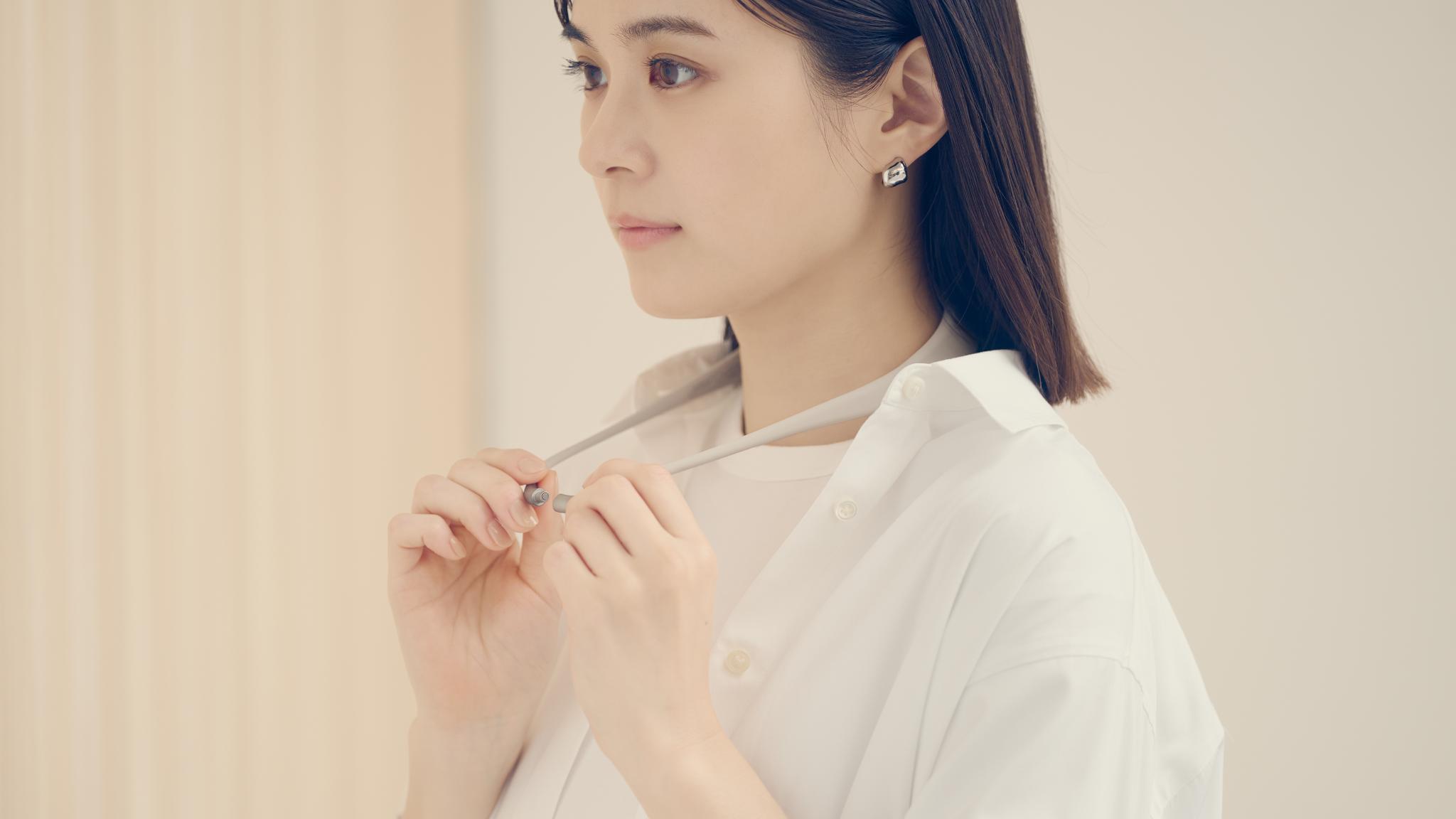 Panasonic CoriCoran-loop EW-RA520