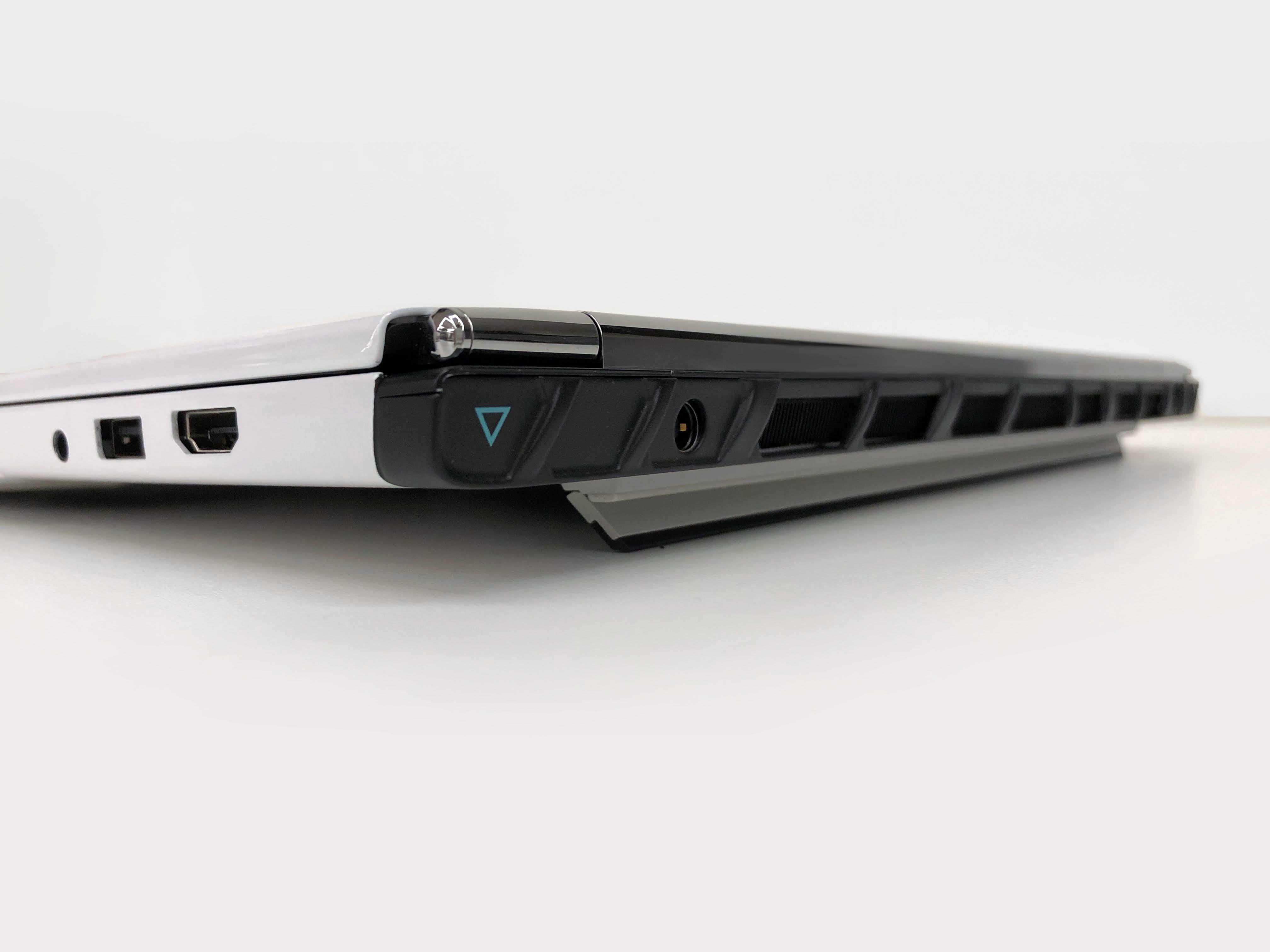 Stormtrak - Ultrathin Laptop of Air Vortex Cooling