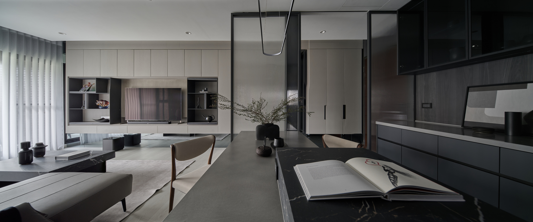 A Light Corridor in Graynes