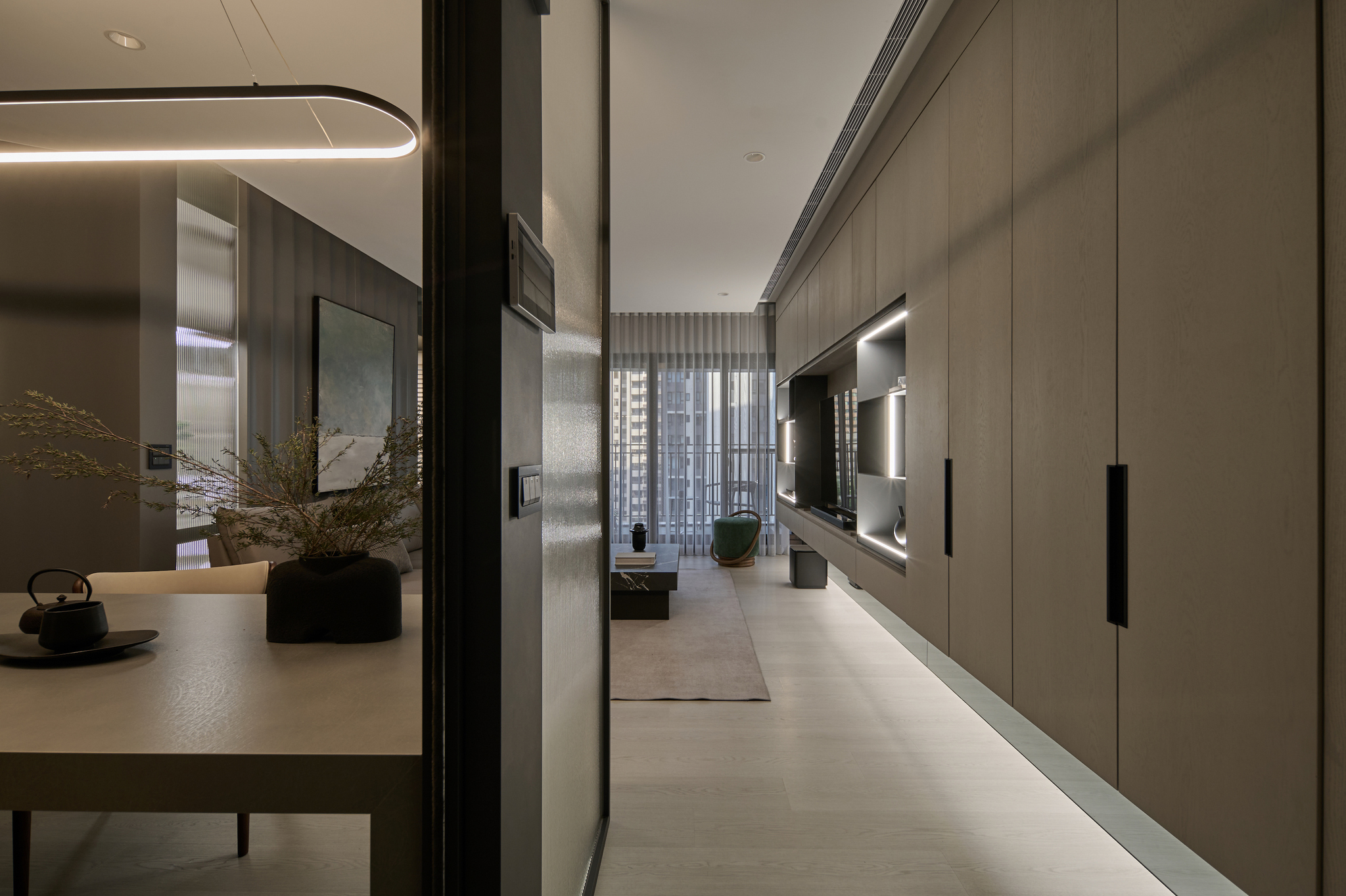 A Light Corridor in Graynes