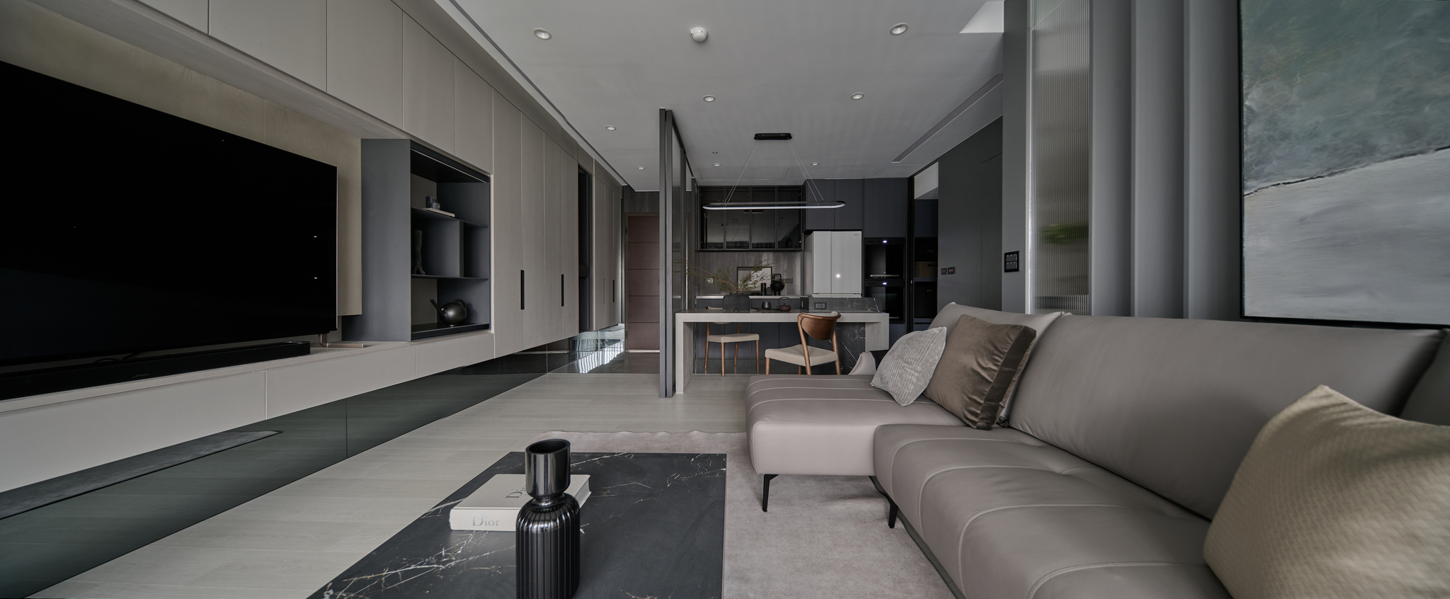 A Light Corridor in Graynes