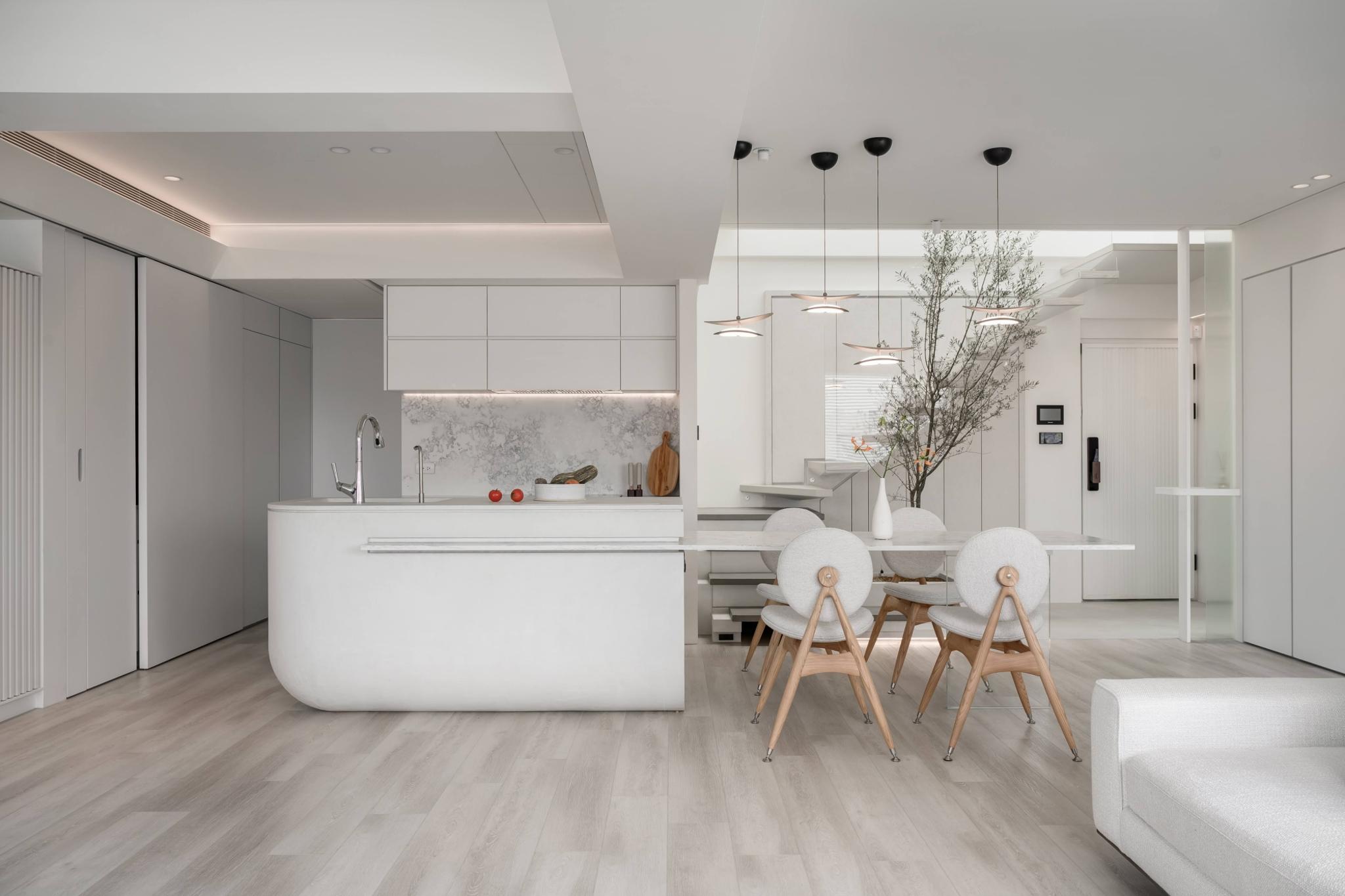 Living in Symbiosis with Nature