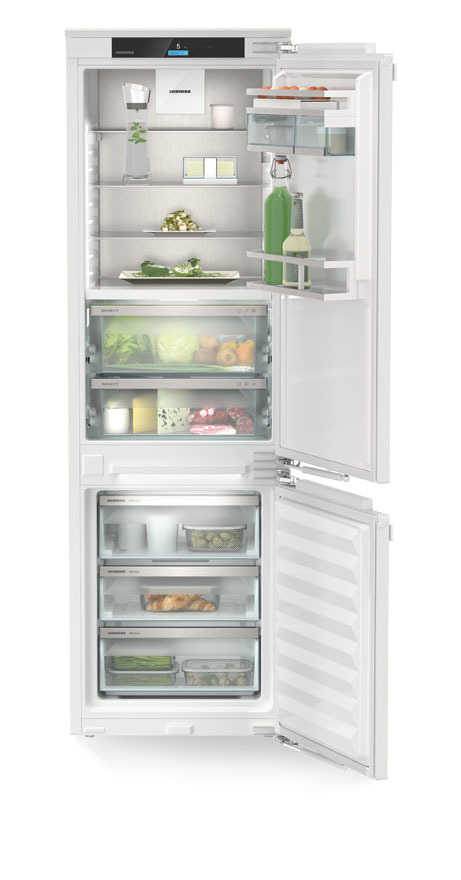 Fully integrated fridge-freezer