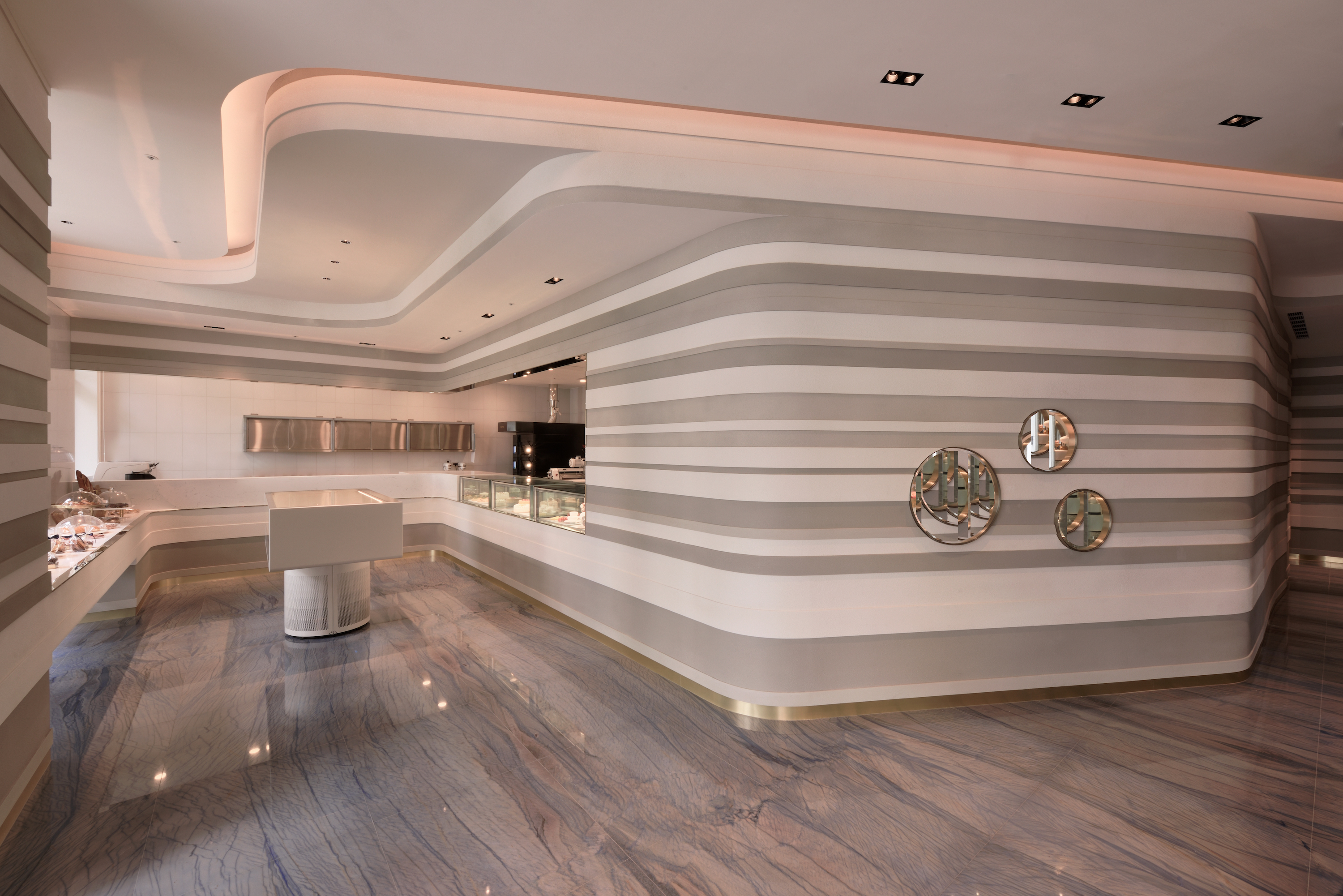 YUIMOM Group. SS Pâtisserie. Summer