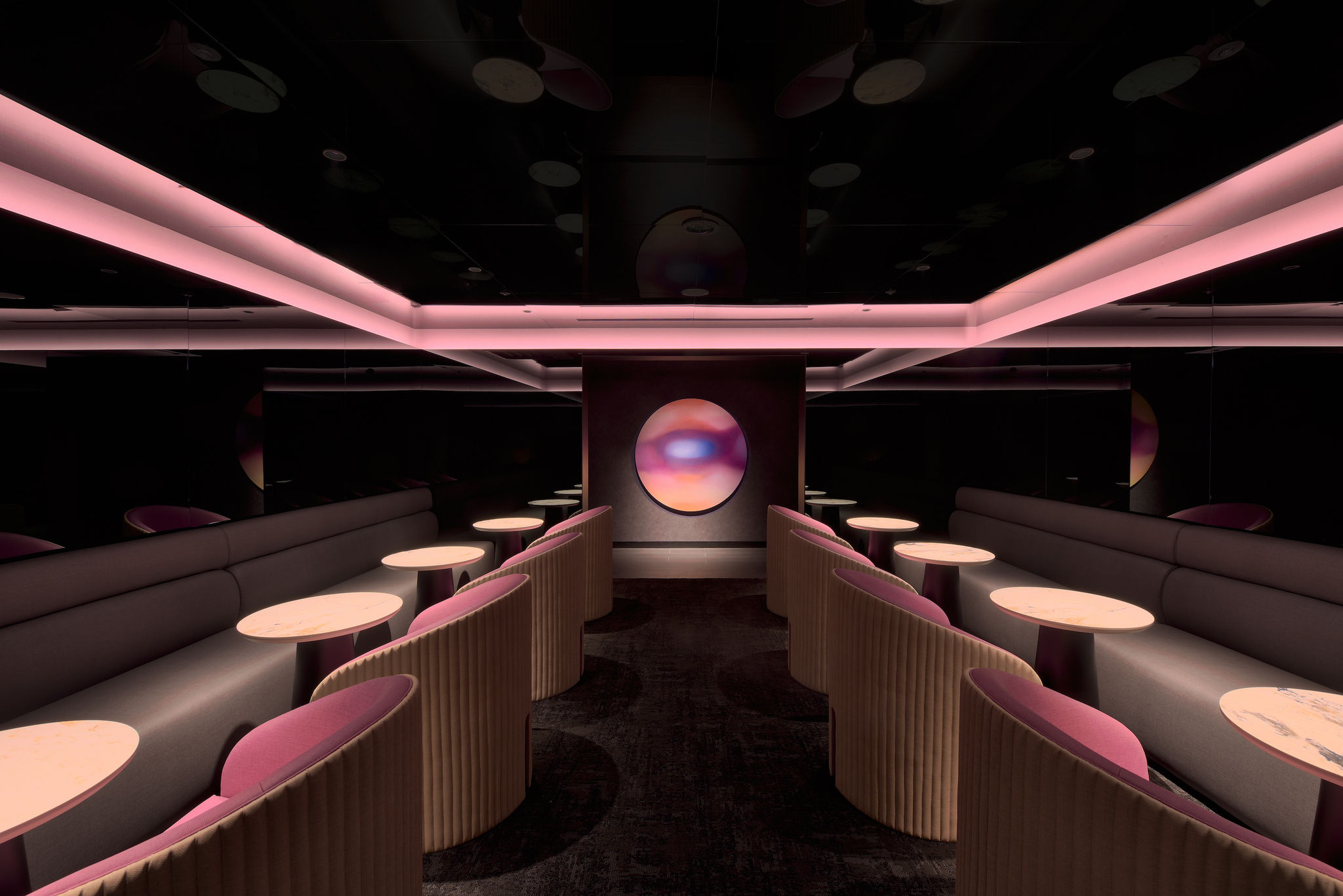 YUIMOM Group. SS Bar. Spring