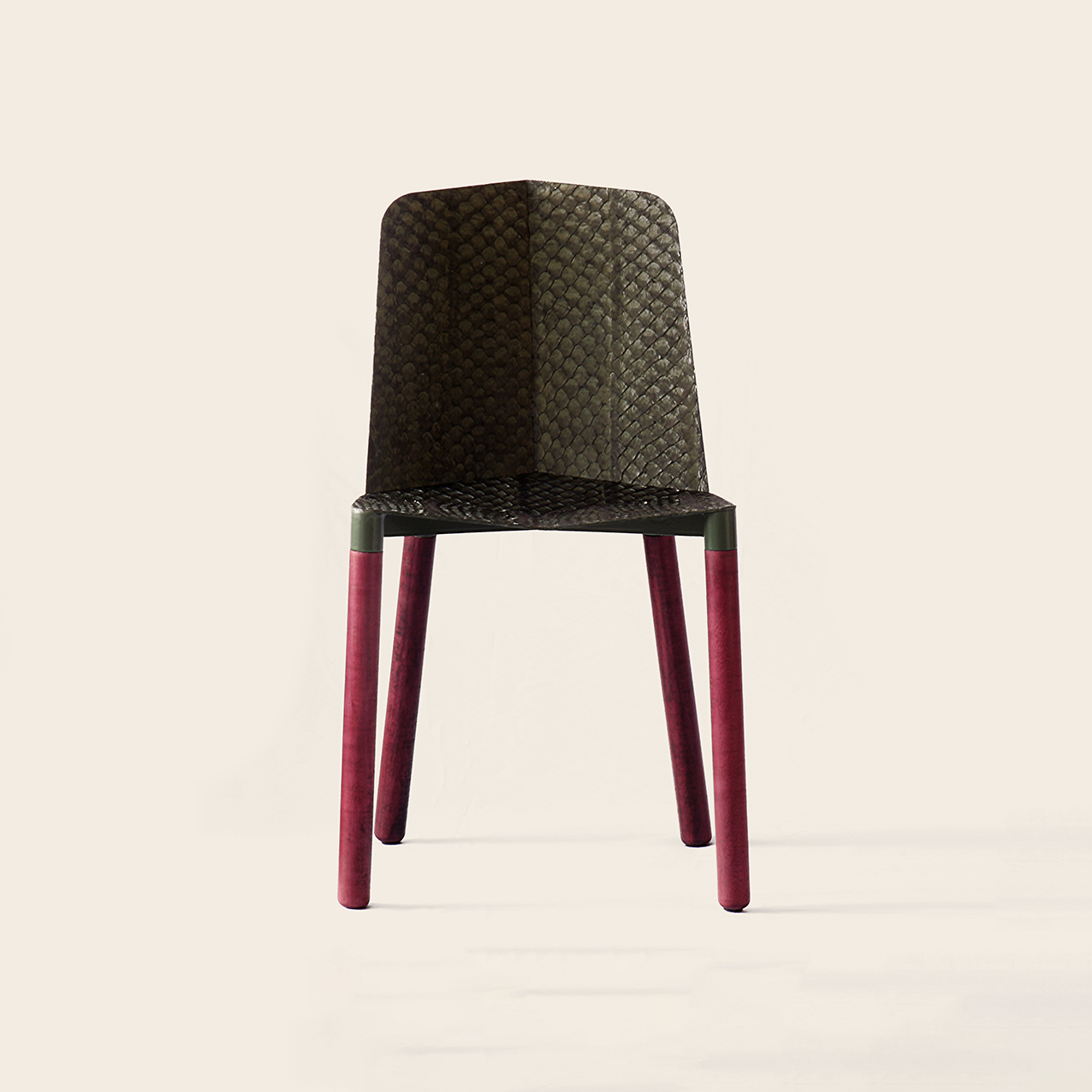 Hoe + Pirarucu CHAIR