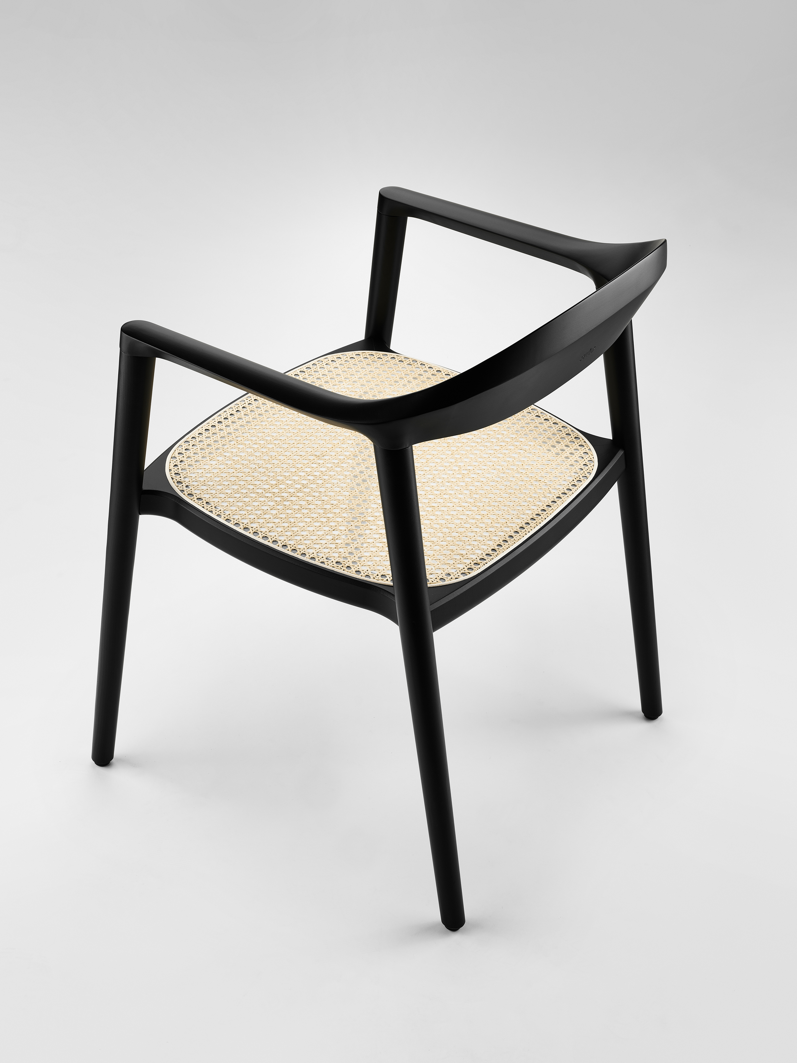 se:cafe wooden chair