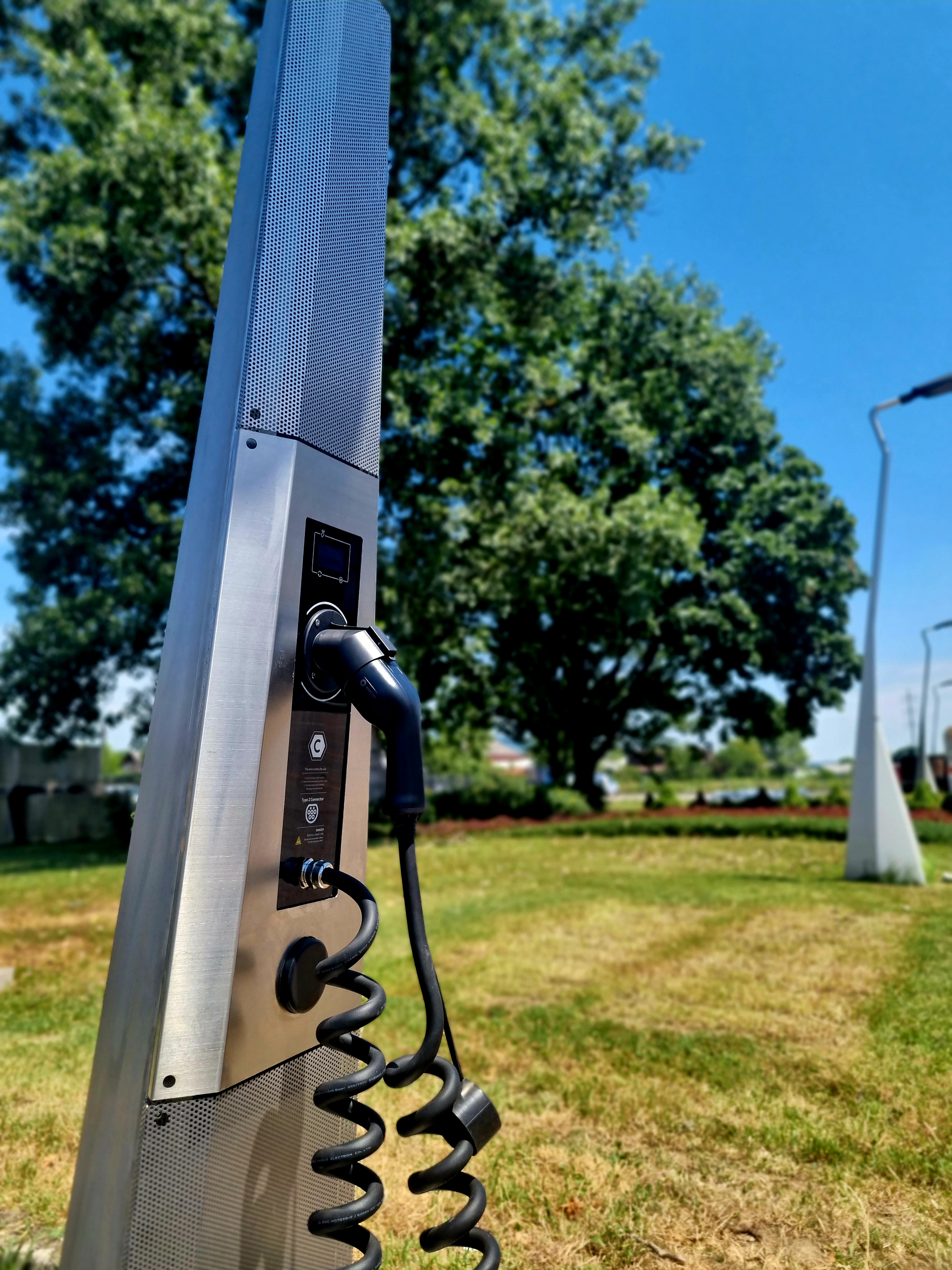 Concorde Stekerr - EV charger in lamp post