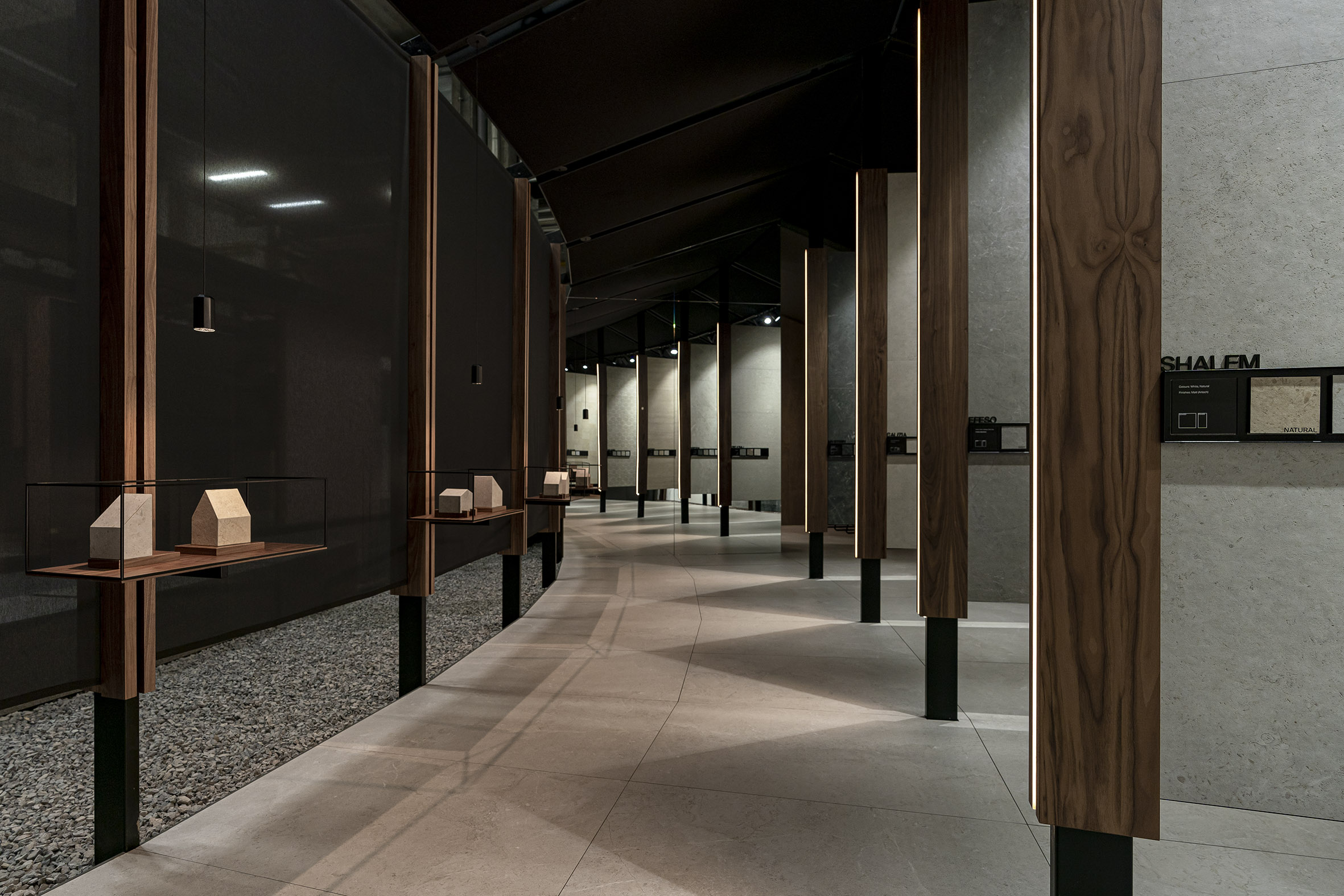 Azuvi Booth at Cersaie 23