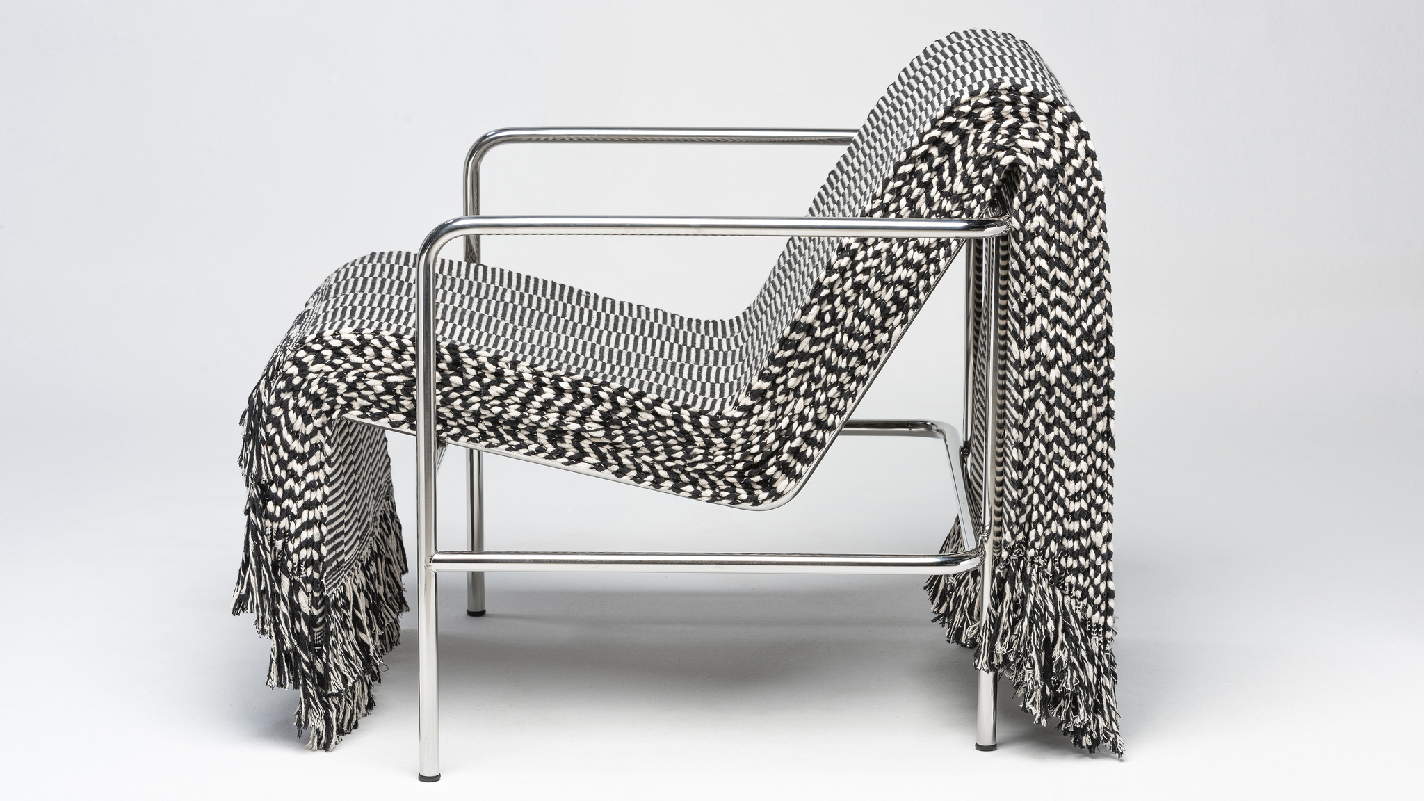 Varal Armchair