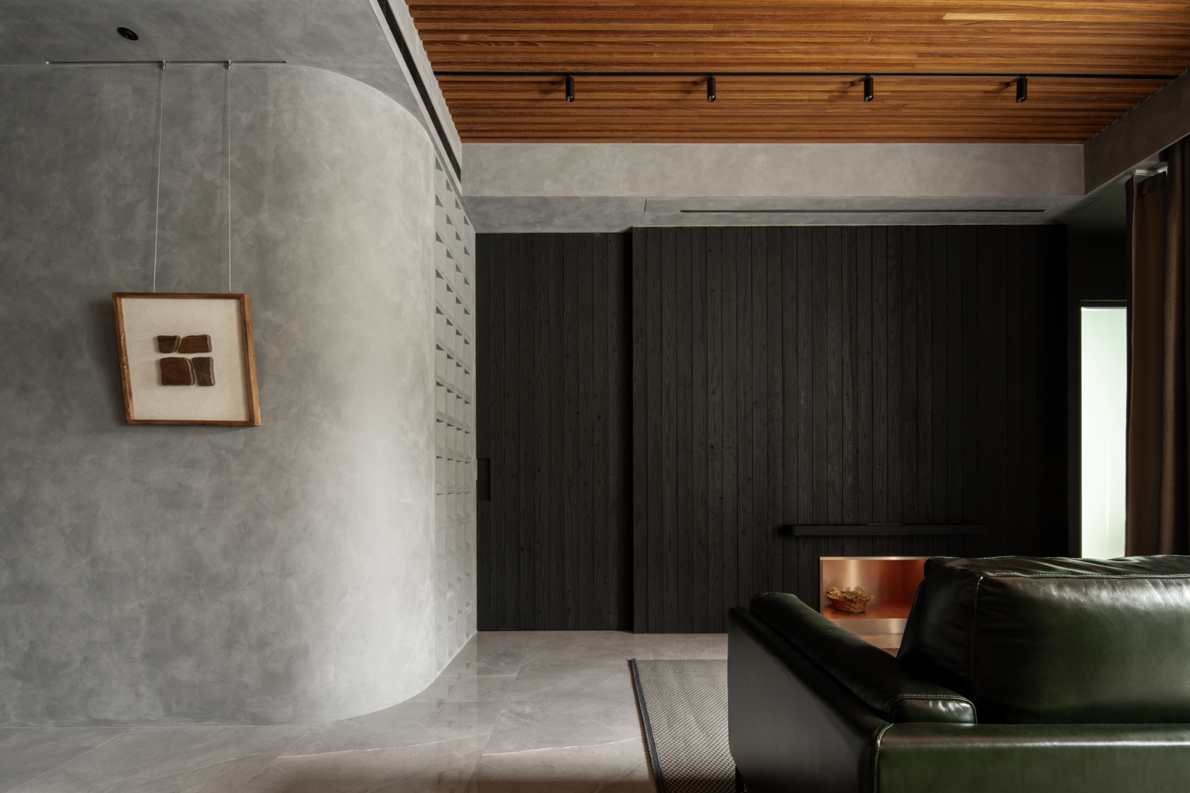 House of Dual Equilibrium