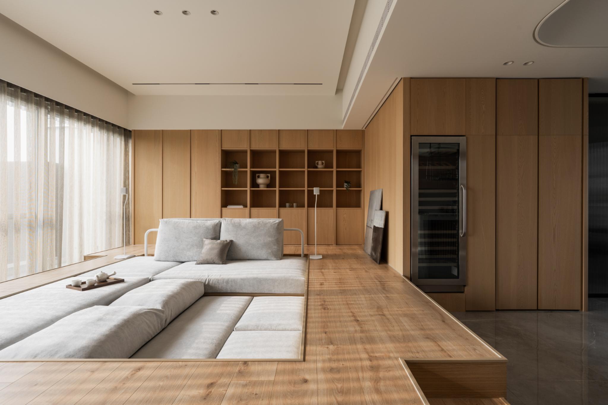 House of Dual Equilibrium