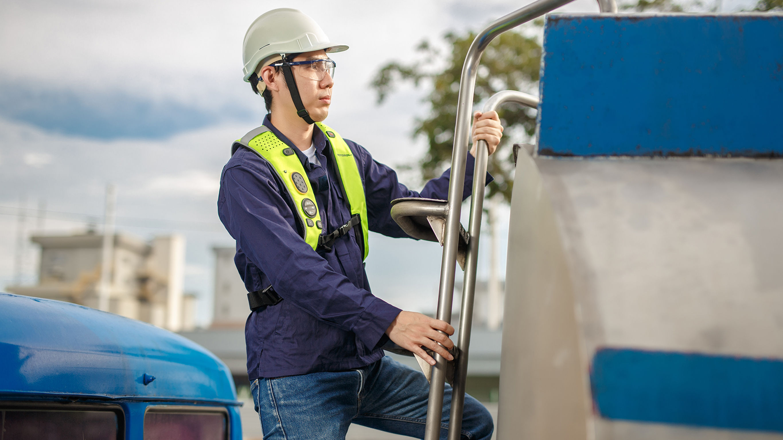 Wearable Harness Radio