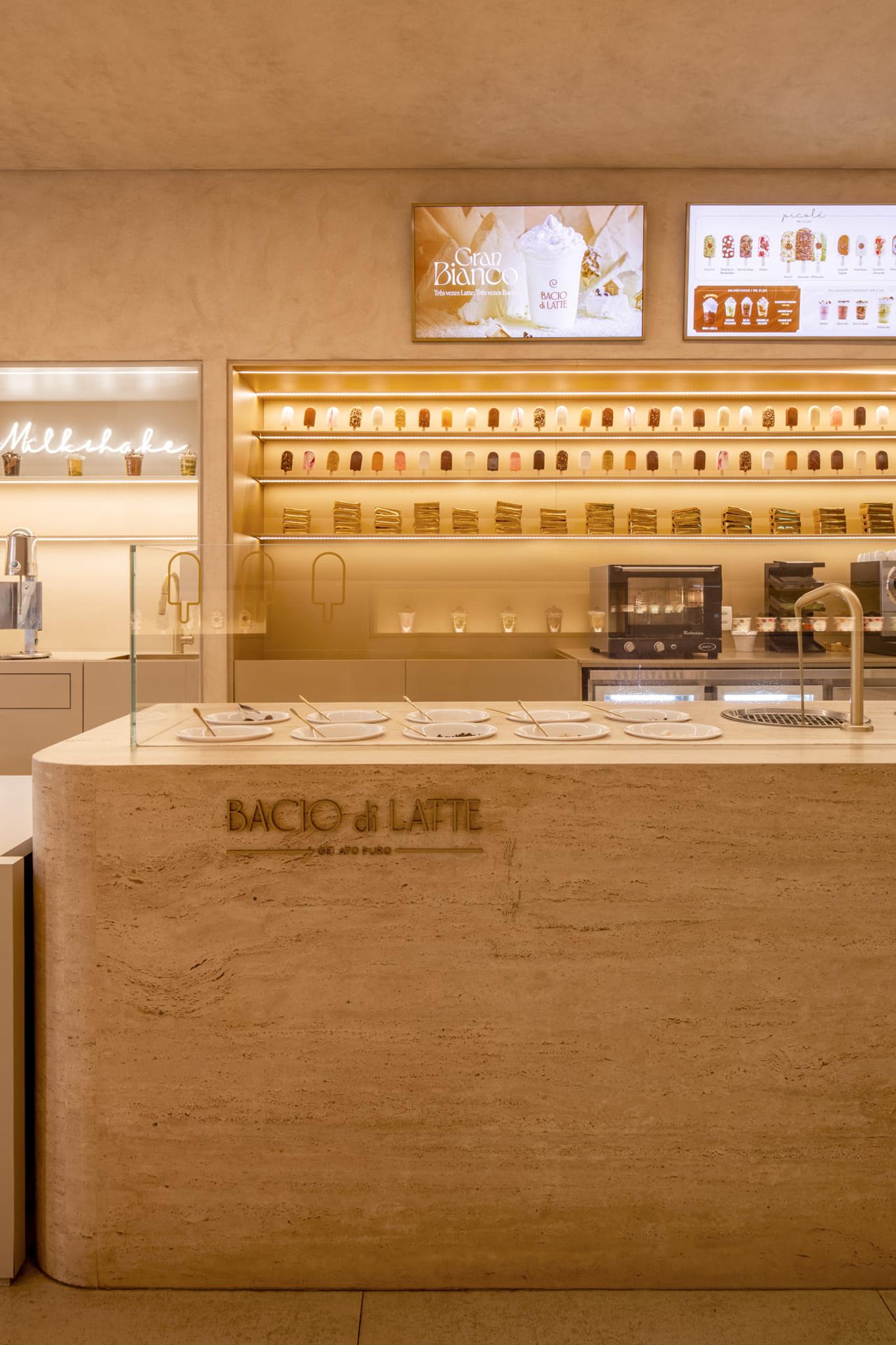 Bacio di Latte Store