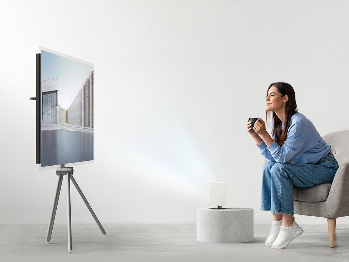Liberty 52: Projector Screen with Built-in Speaker