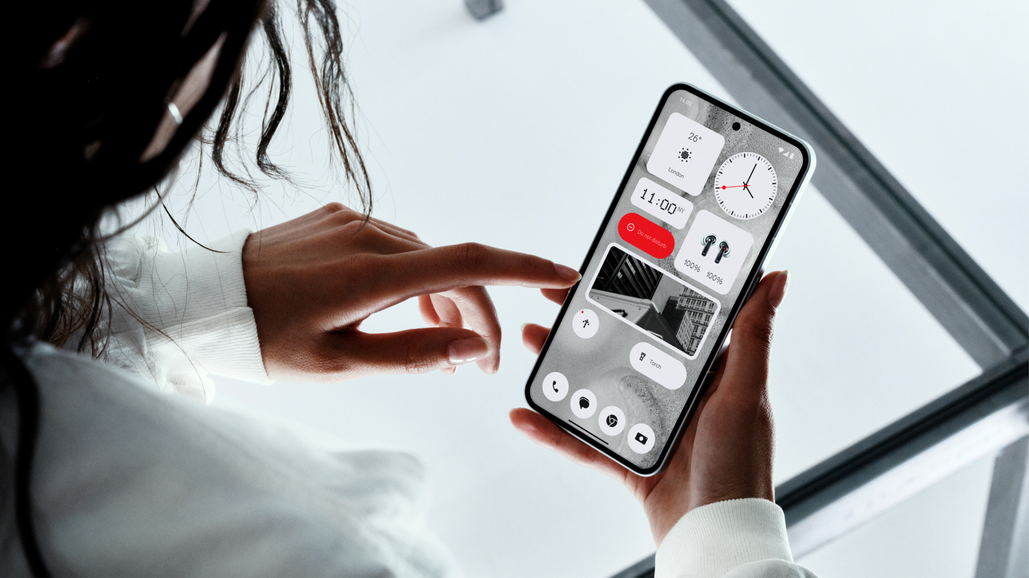 Nothing Phone (2)