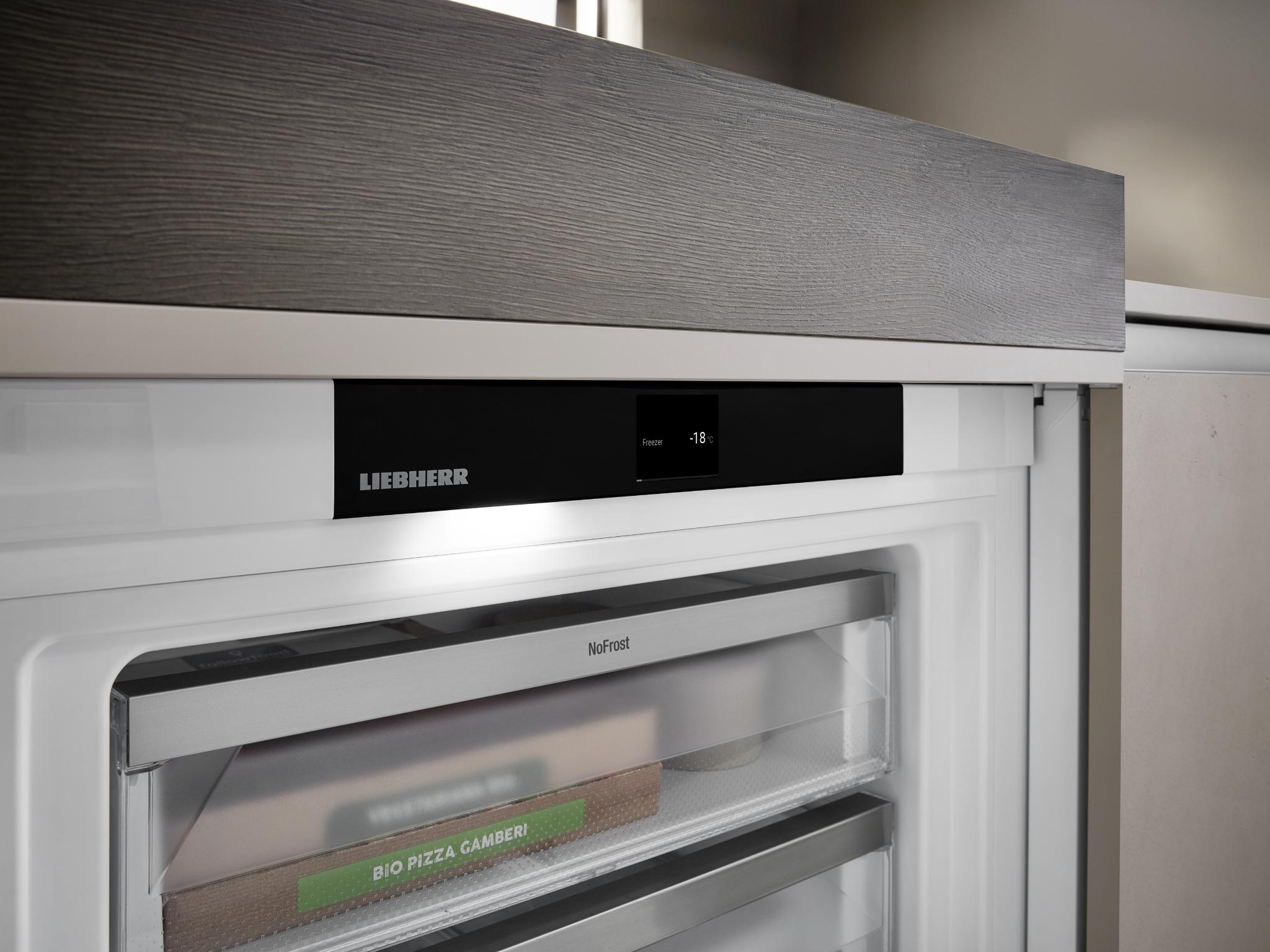 Under counter pull-out fridge and freezer series