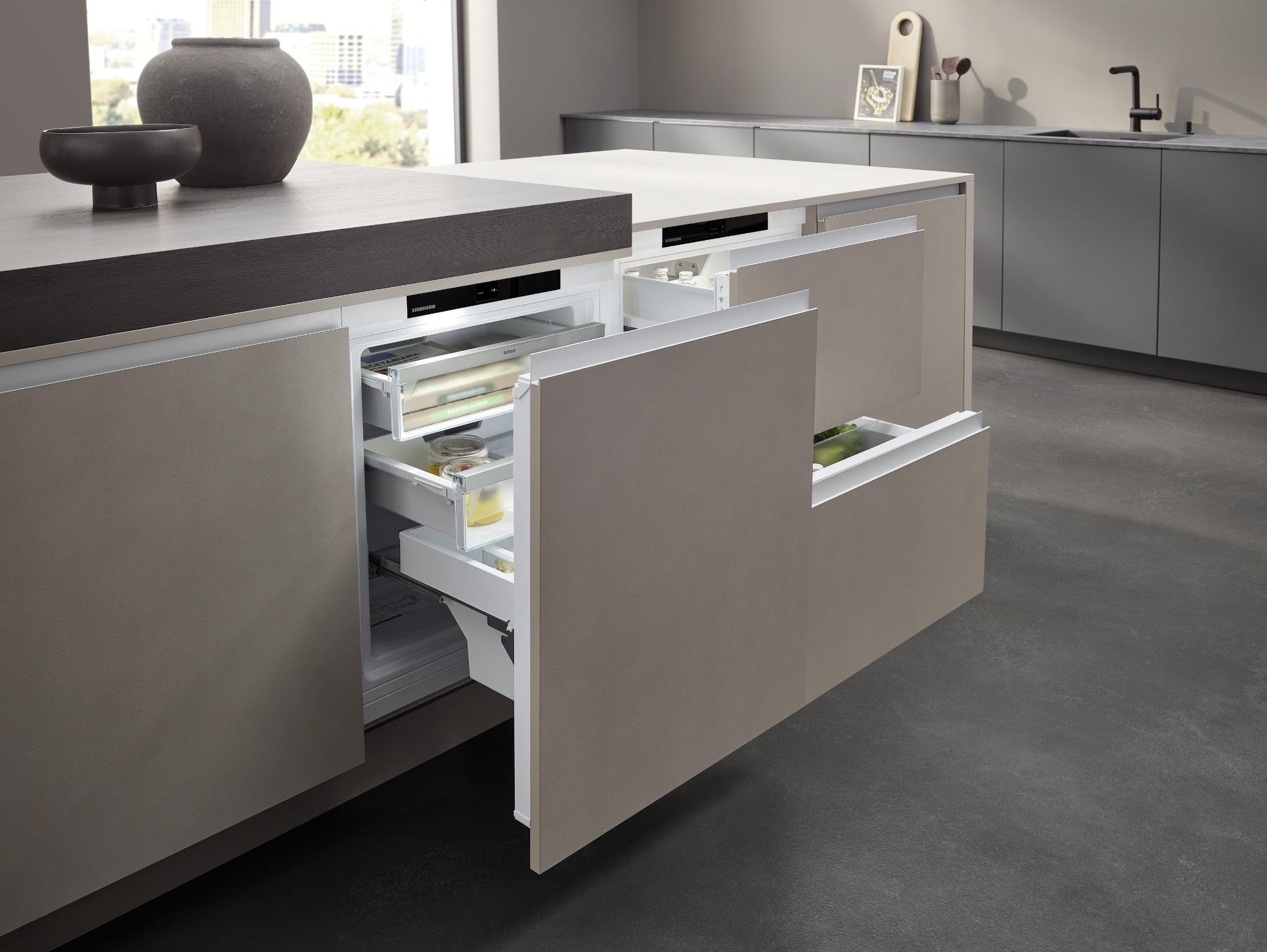 Under counter pull-out fridge and freezer series