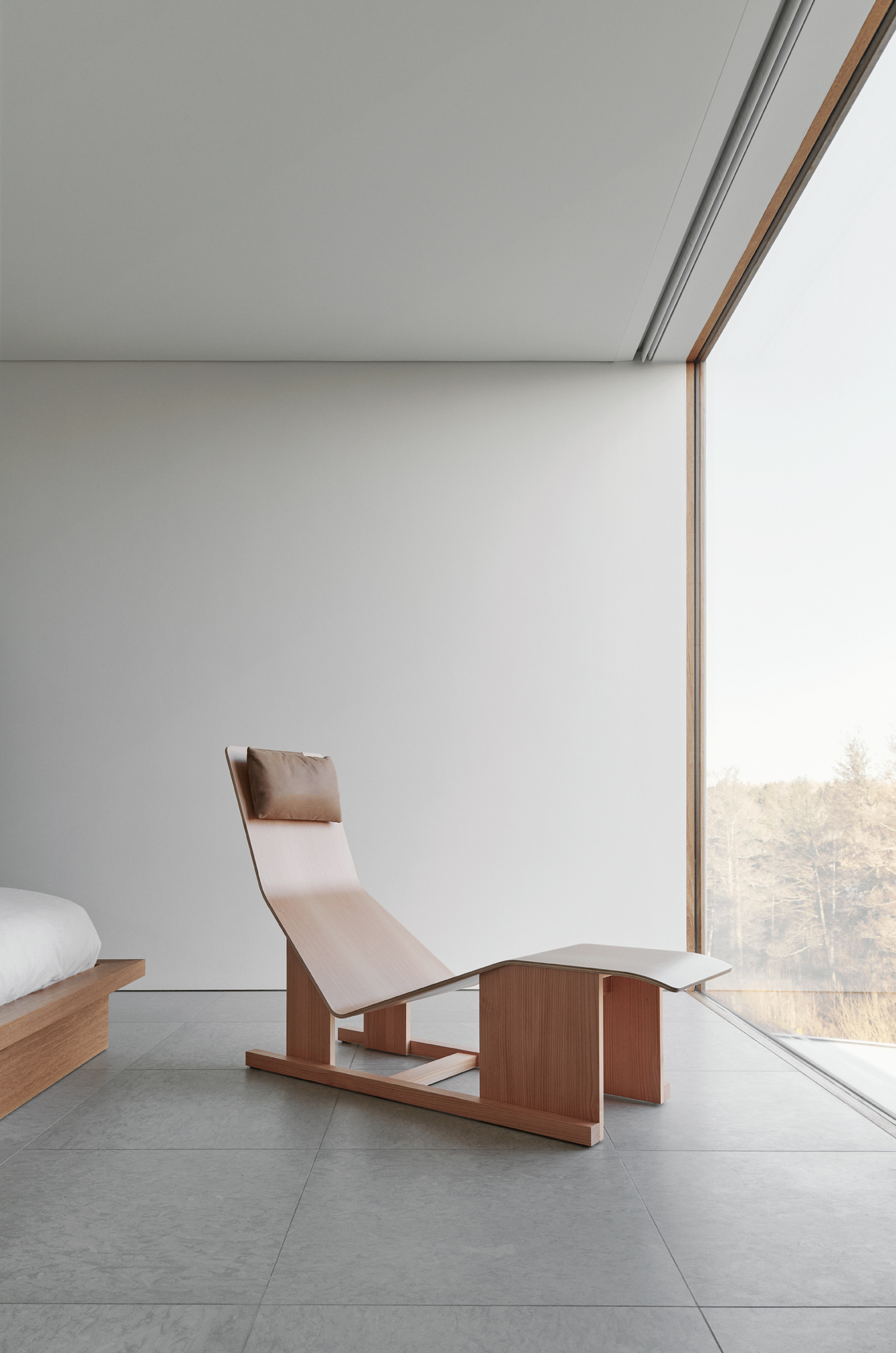 4PM Chaise