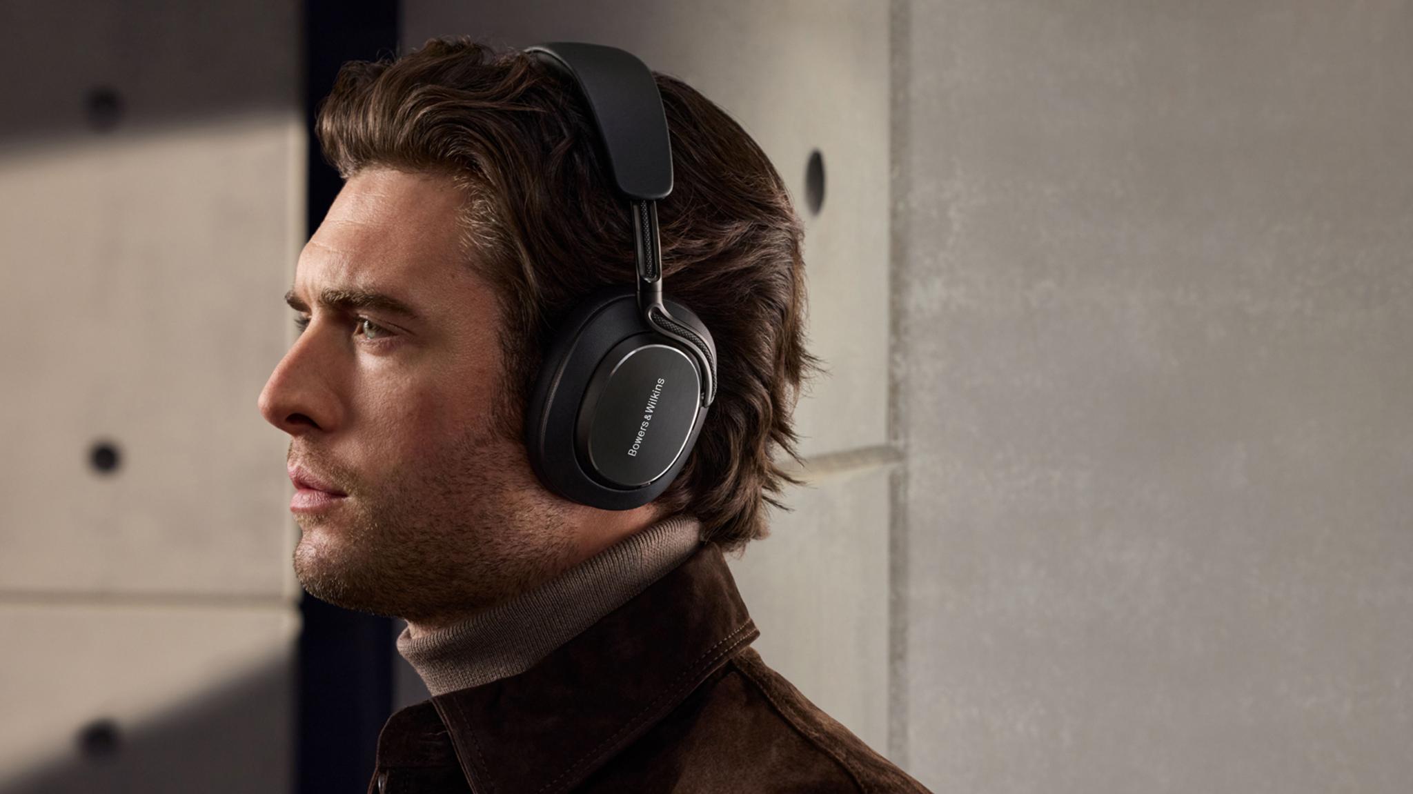 Bowers & Wilkins Px8 S2