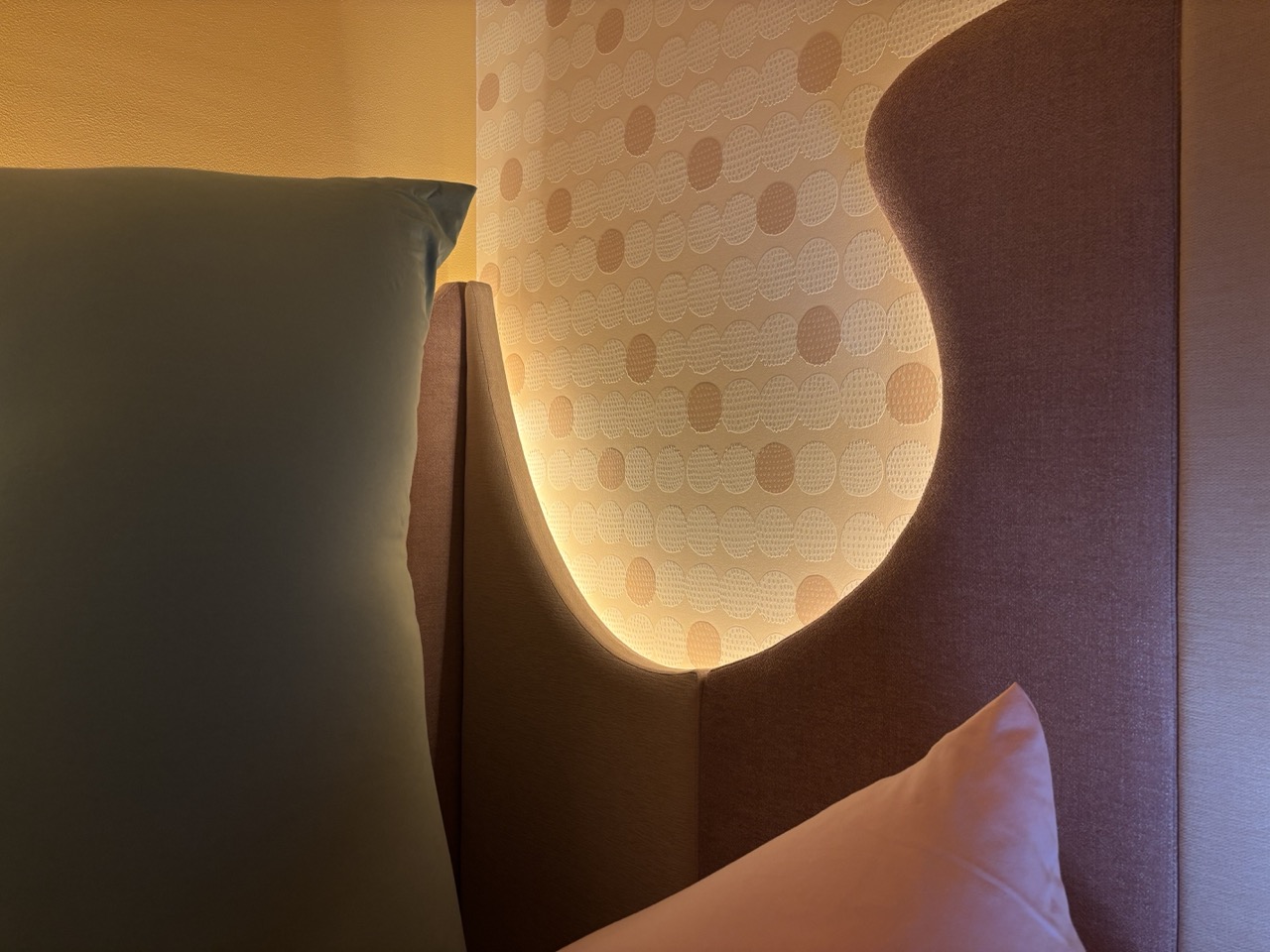 Expo Calm-Down Room "One Tsubo Hug"