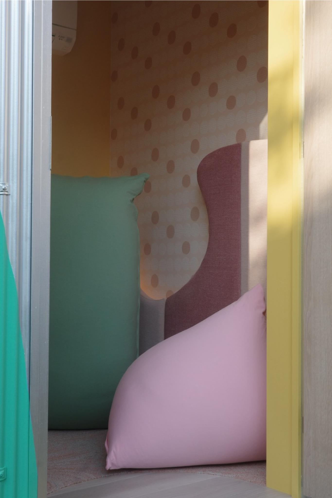 Expo Calm-Down Room "One Tsubo Hug"