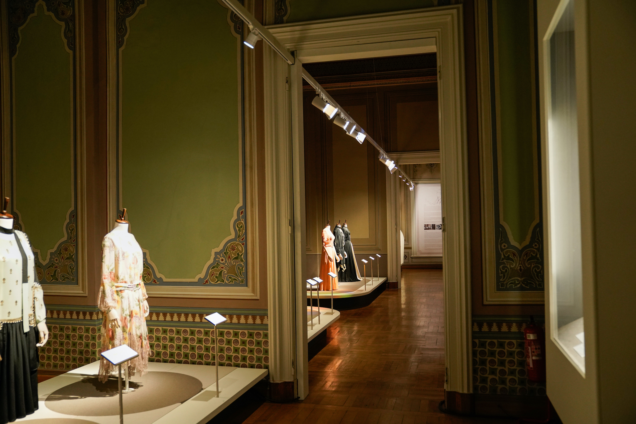 Elegance from Past to Future