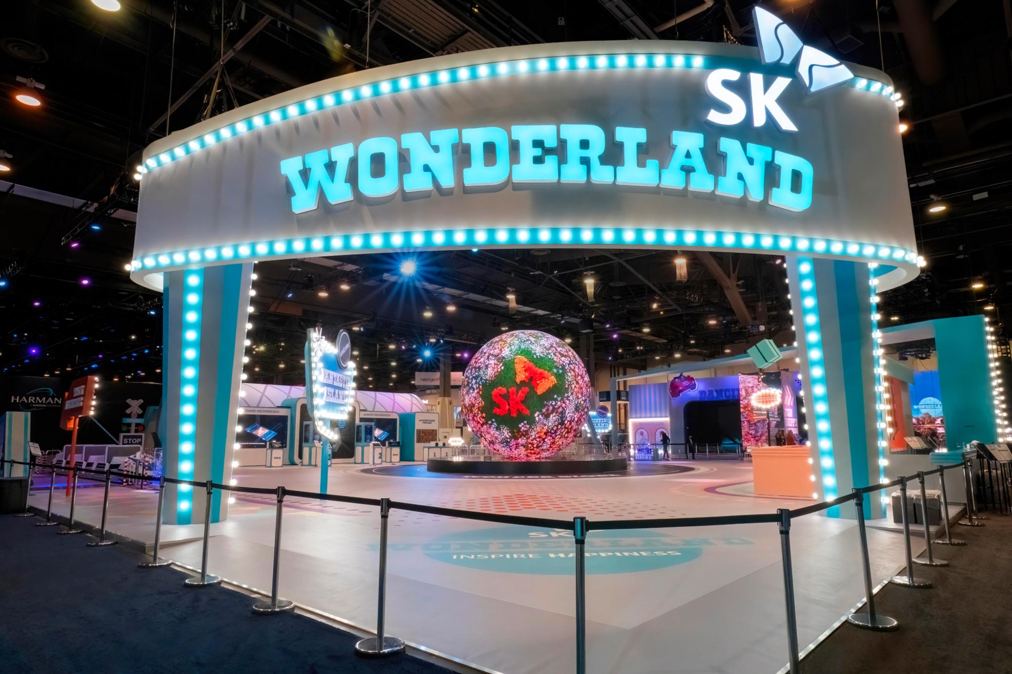 SK Wonder Globe (CES 2024, SK Group Pavilion) / SK