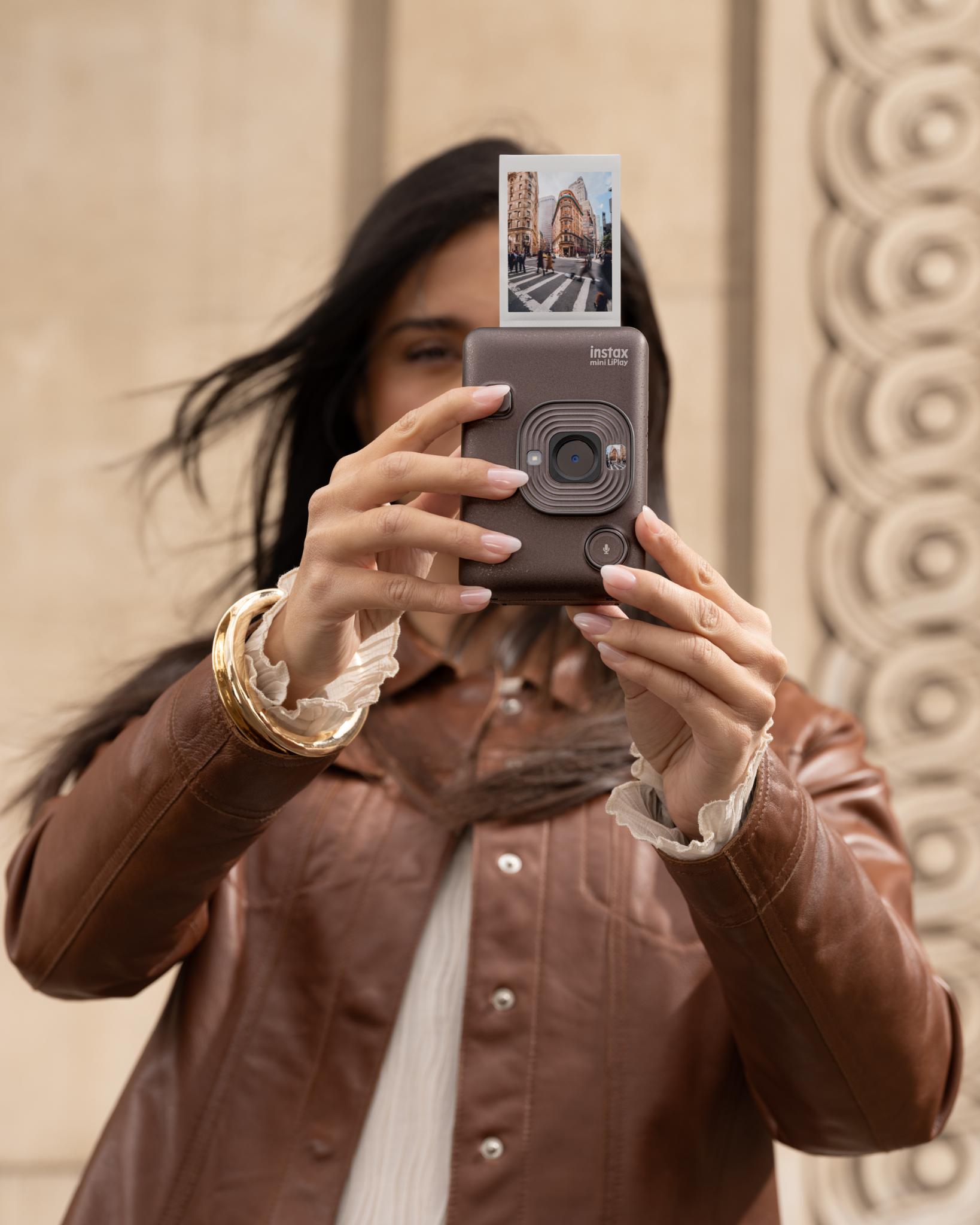 instax mini LiPlay™