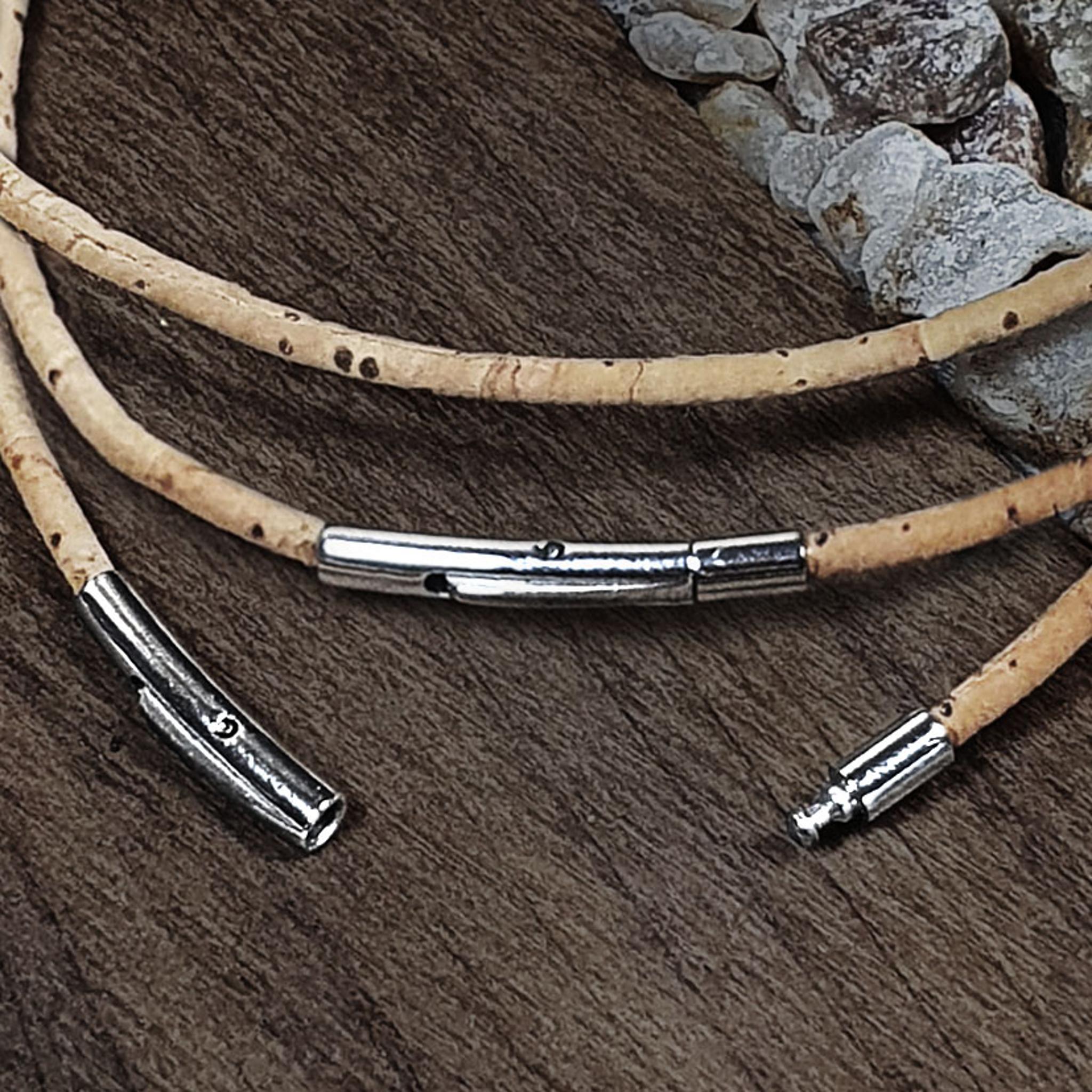 EINKLANG - wooden necklaces