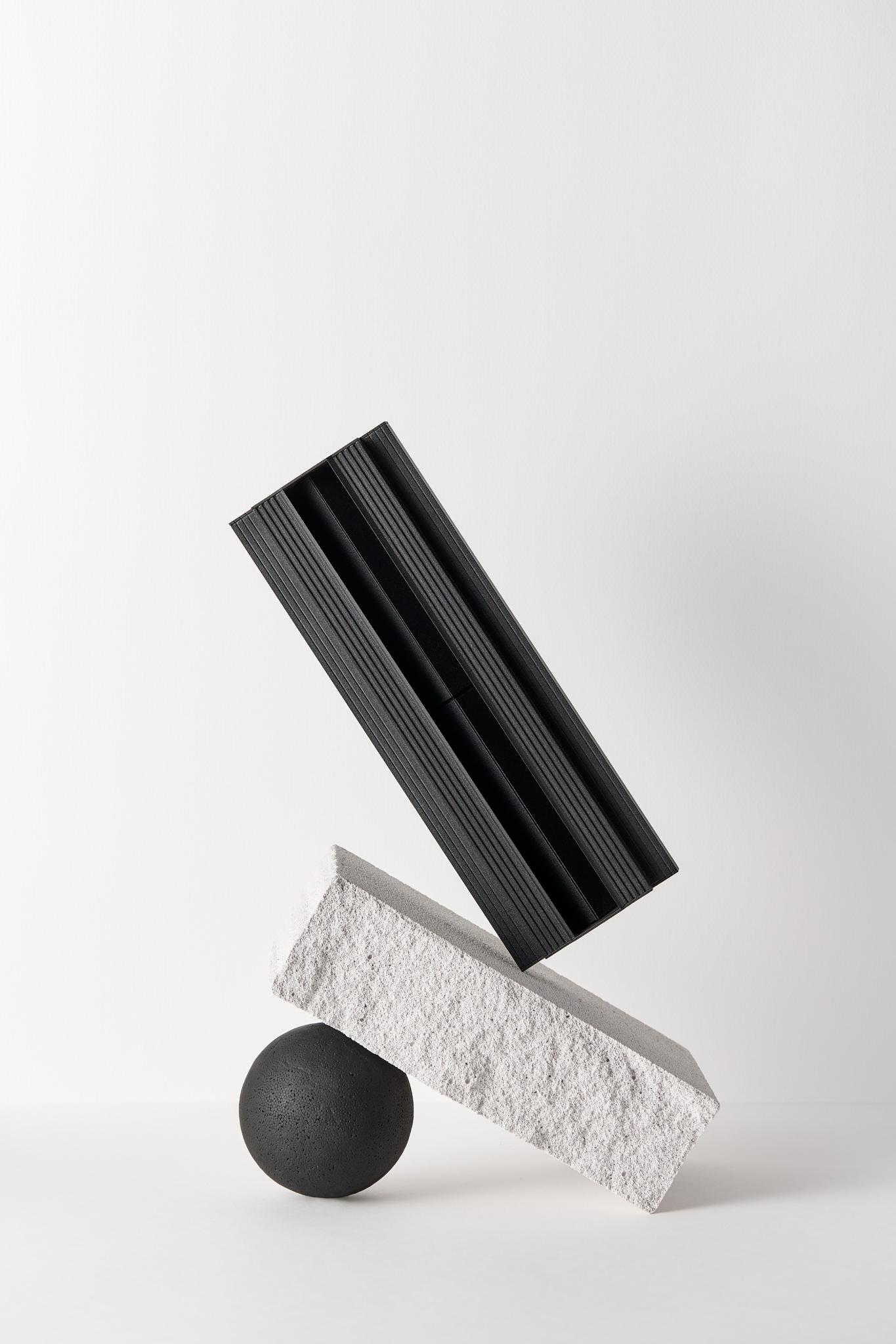 Smart frameless slot diffuser