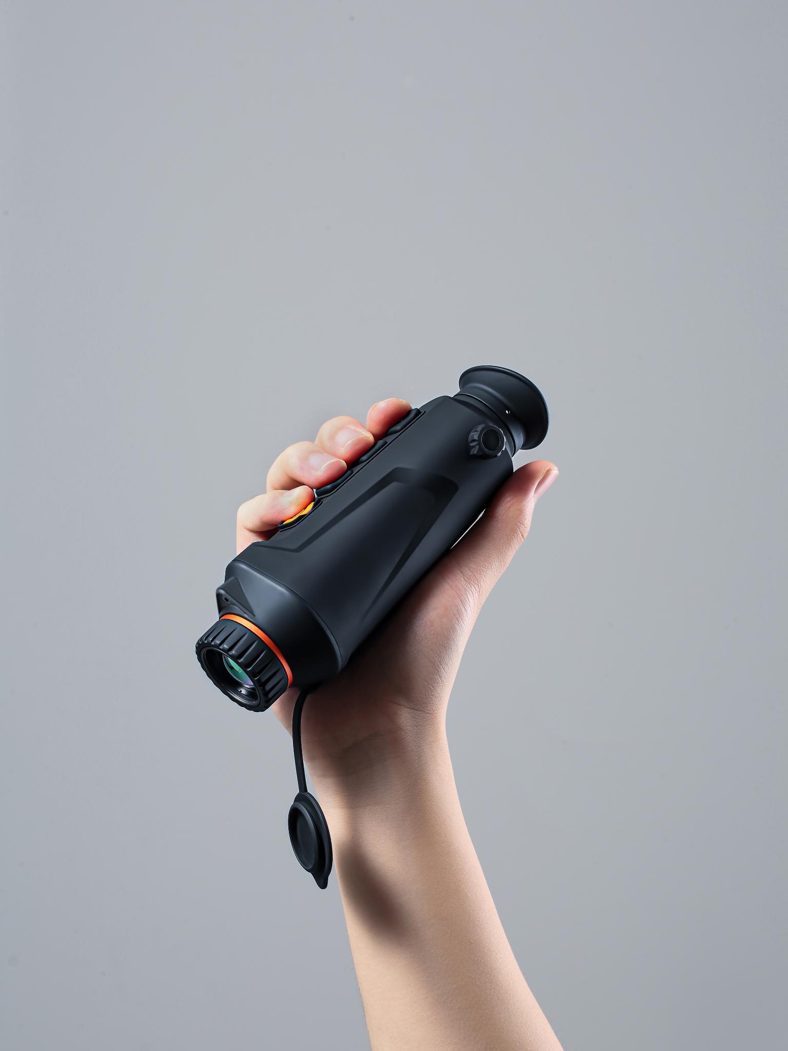 SMART Handheld Thermal Imaging Monocular