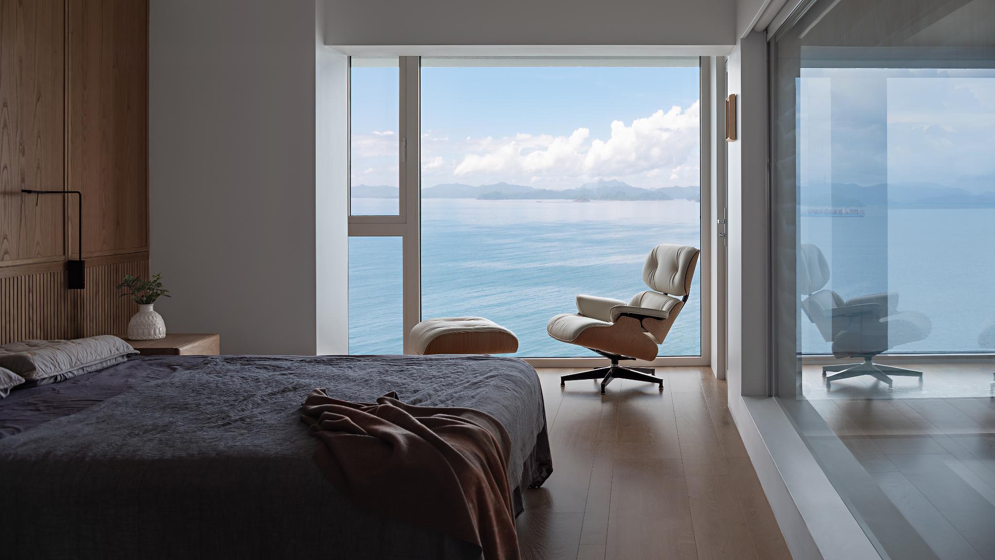 Seventeen Miles Home Design