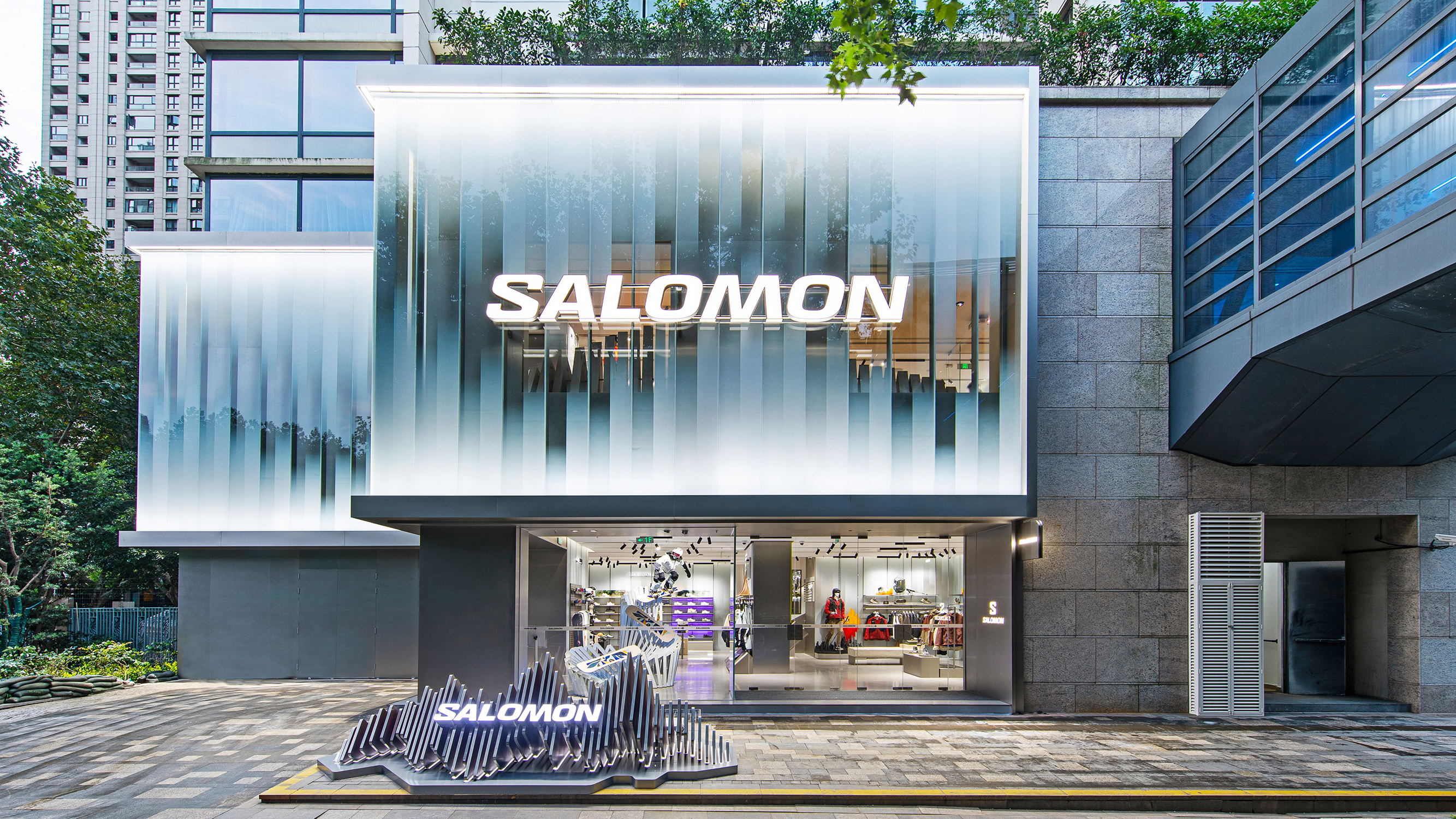 SALOMON SHANGHAI FLAGSHIP STORE - VOIX OF MOUNTAIN