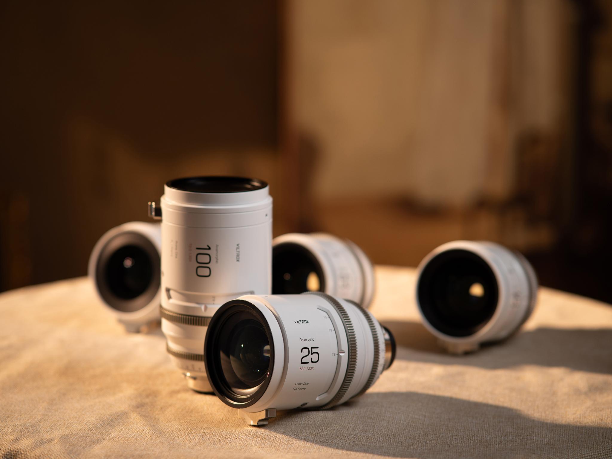 Viltrox EPIC Series T2.0 1.33X Anamorphic Lens