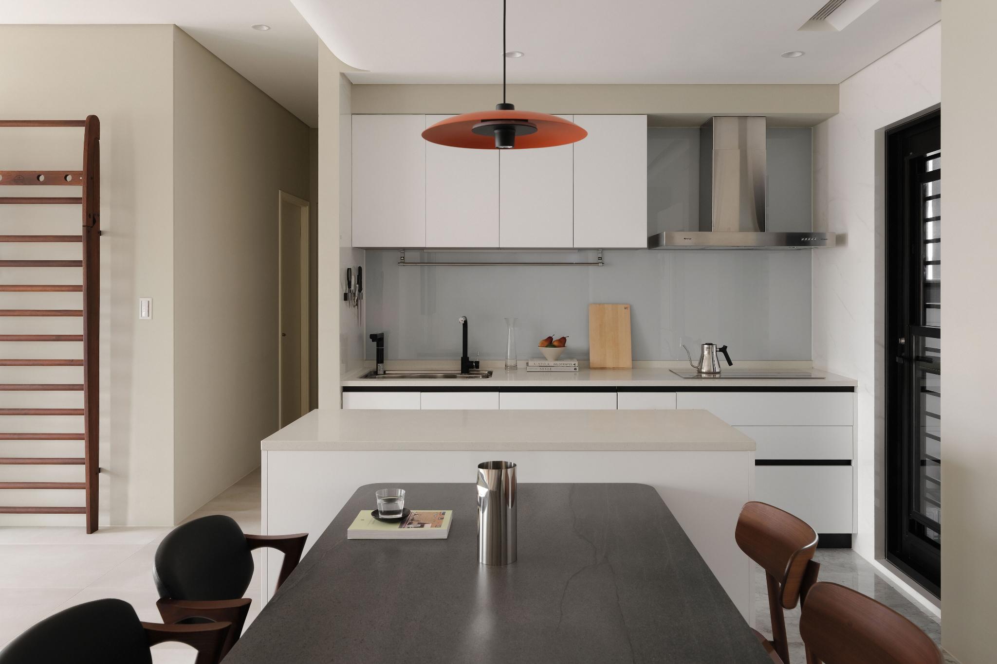 Free Form, Urban Living