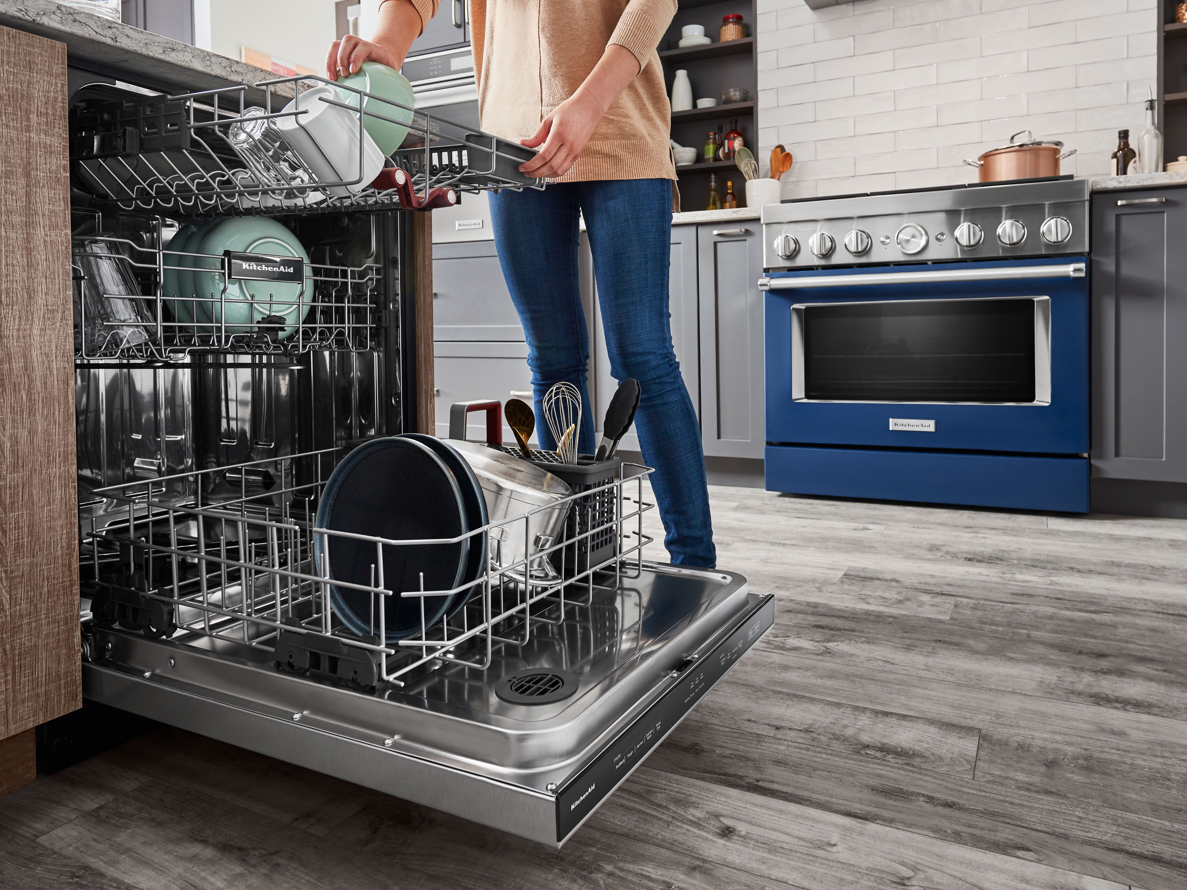 KitchenAid Dishwasher w/ 360° Max Jets™ Third Rack