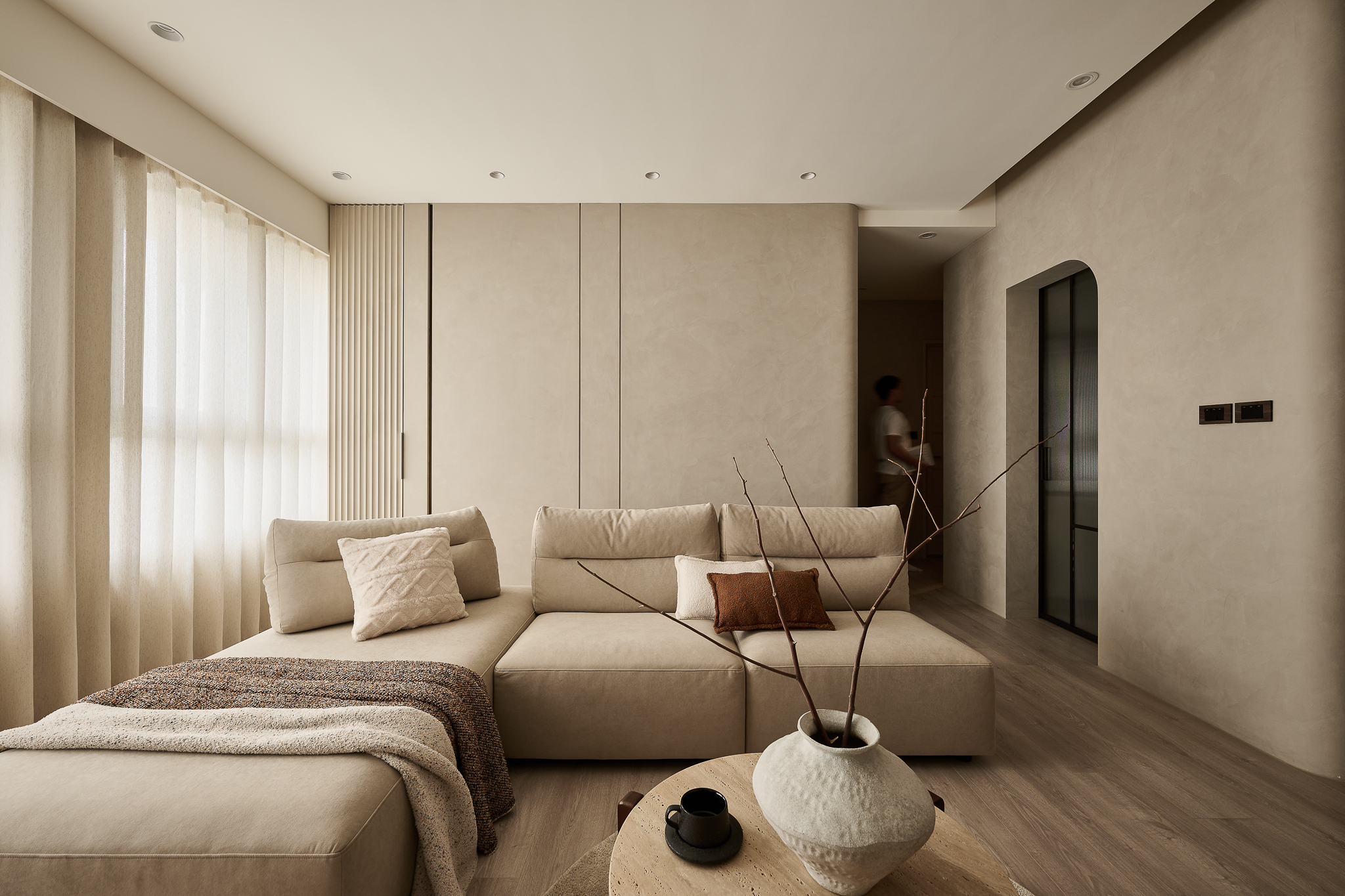 Soft Light & Gentle Mist