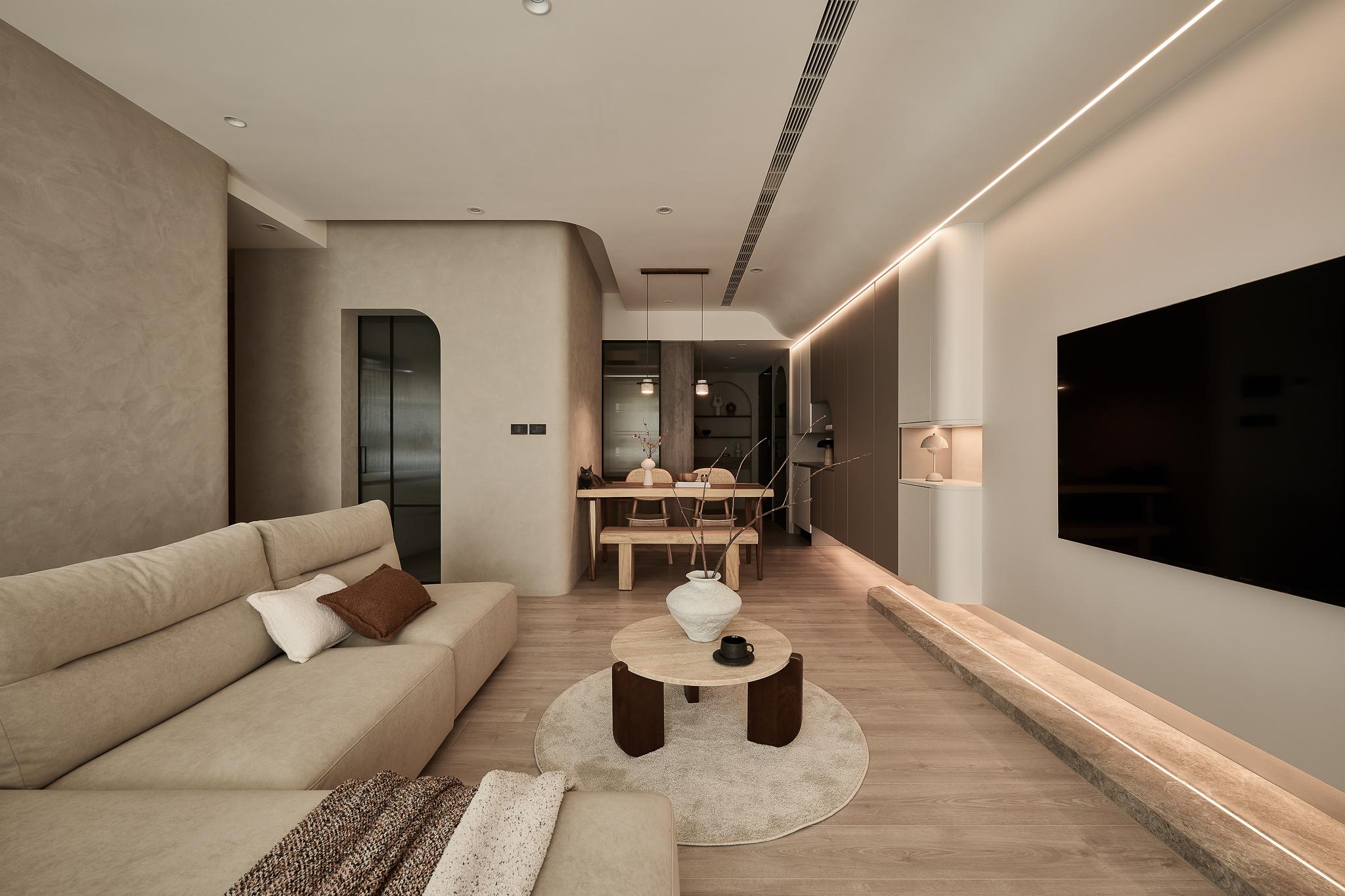 Soft Light & Gentle Mist