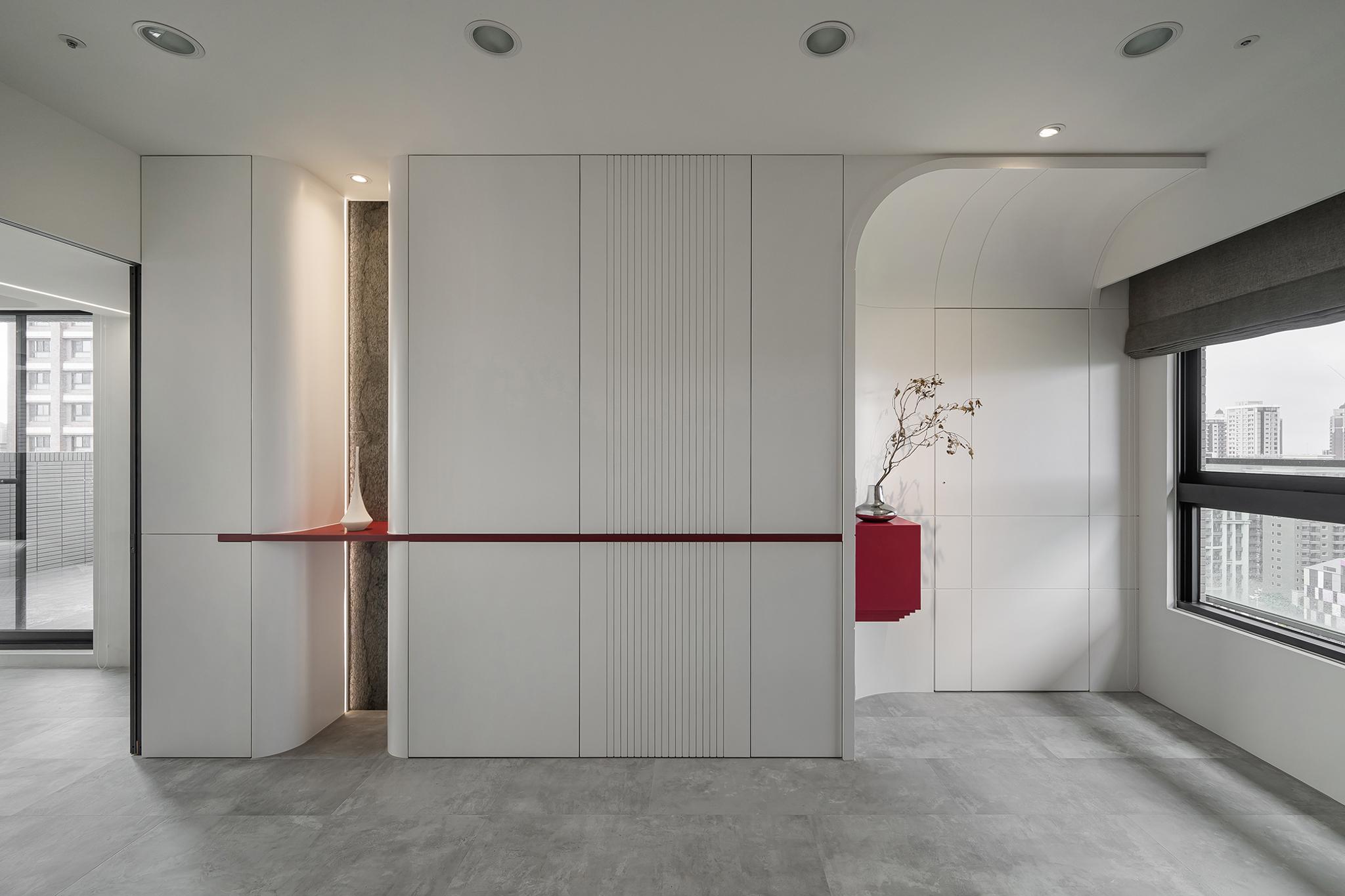 Art in Flowing Light