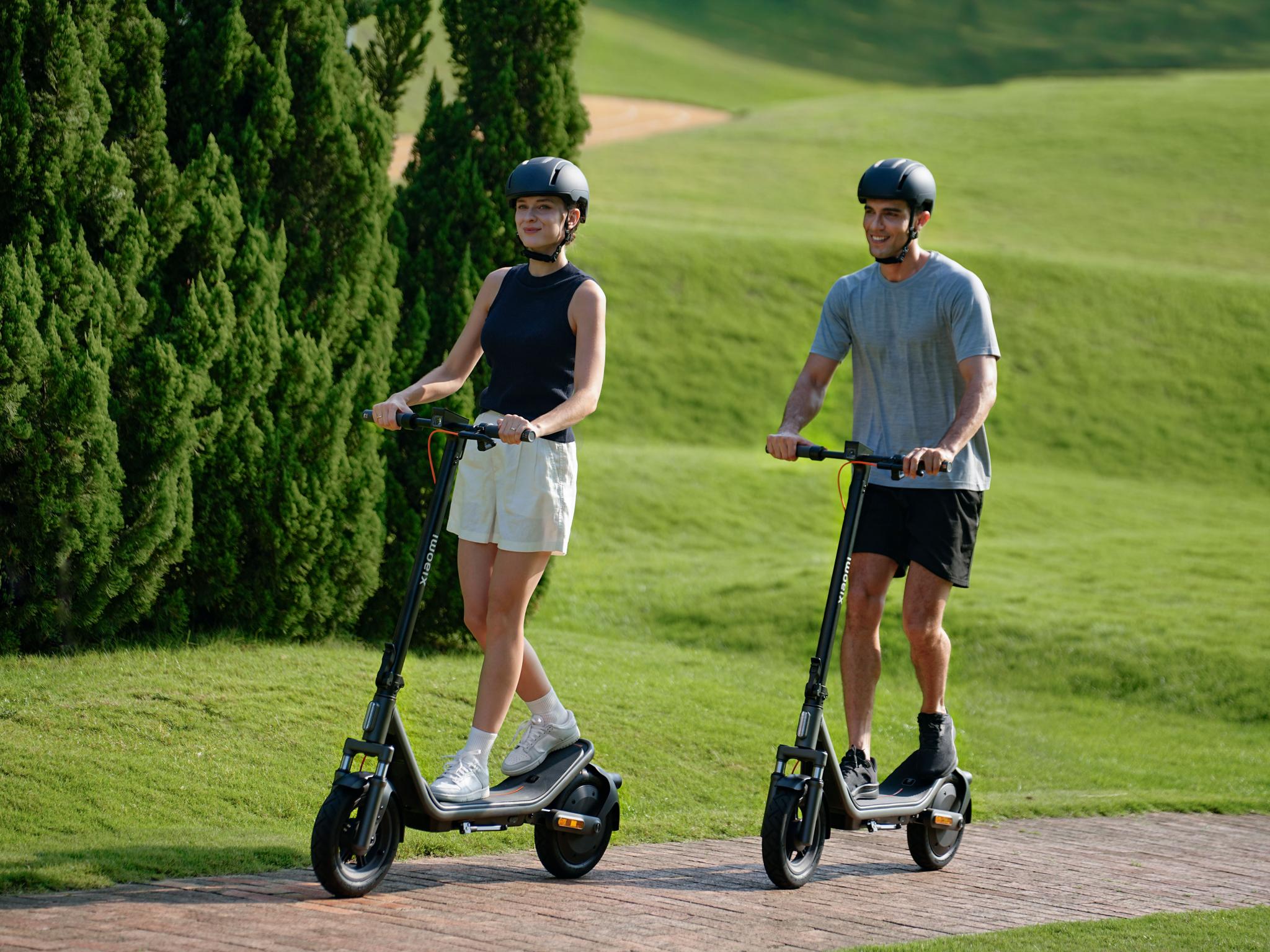 Xiaomi Electric Scooter 6 Pro and 6