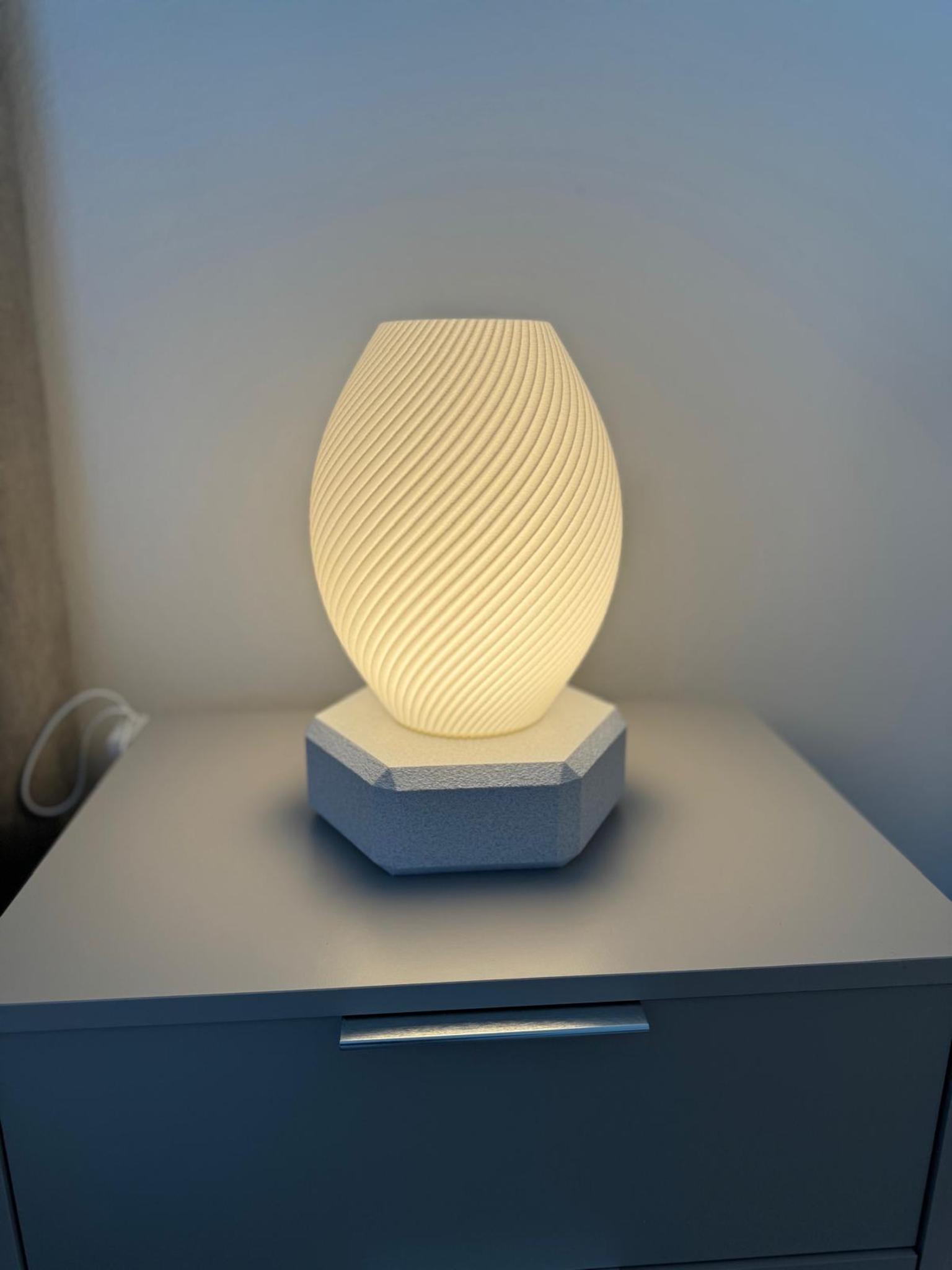 Lumo – Modular Magnetic Table Lamp by VNEN