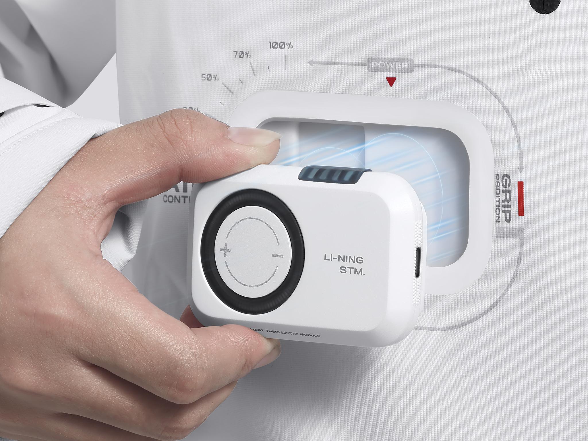 Intelligent Inflatable Thermal Down Jacket