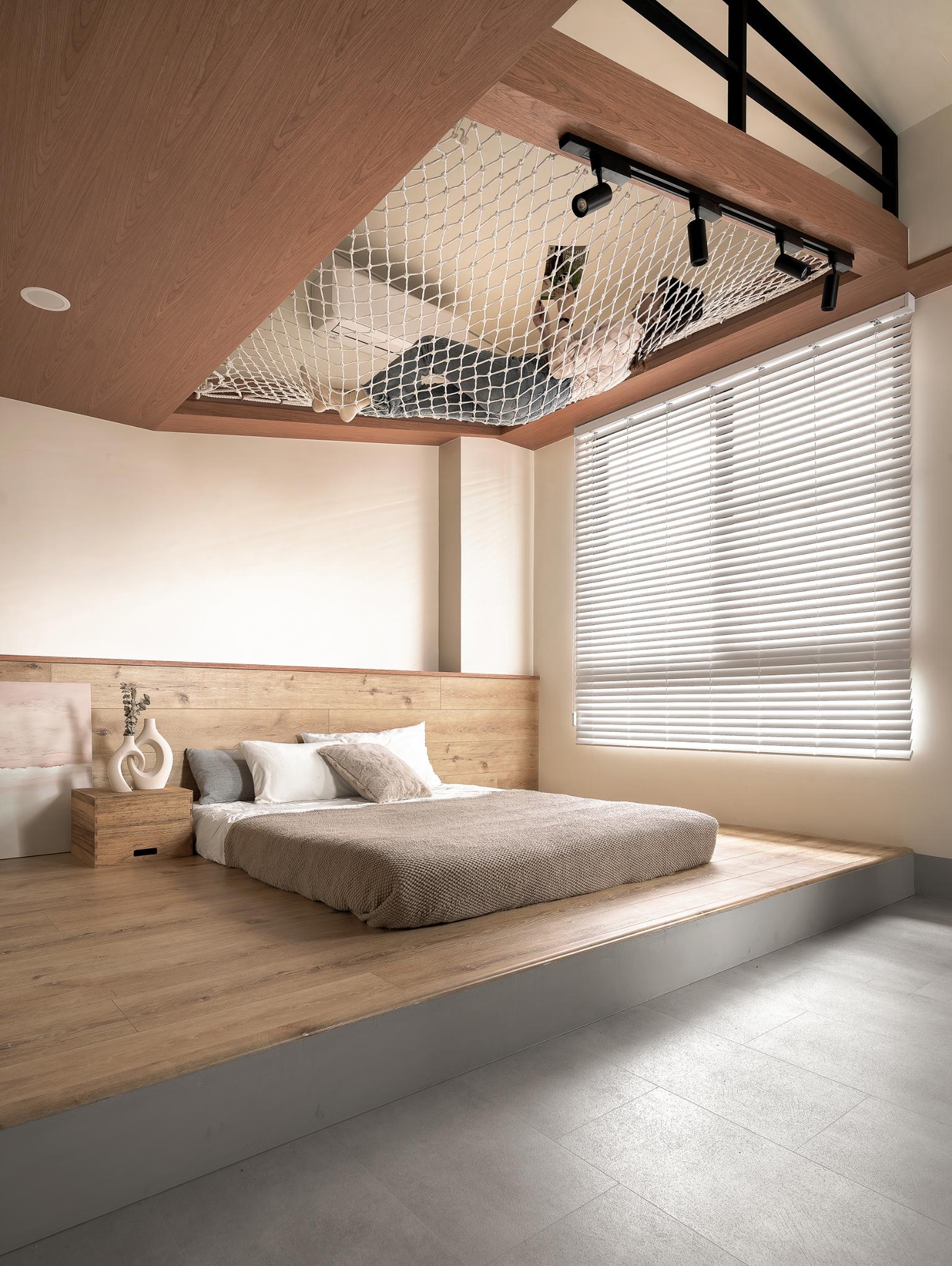 Where Radiance is Calmly unfolding