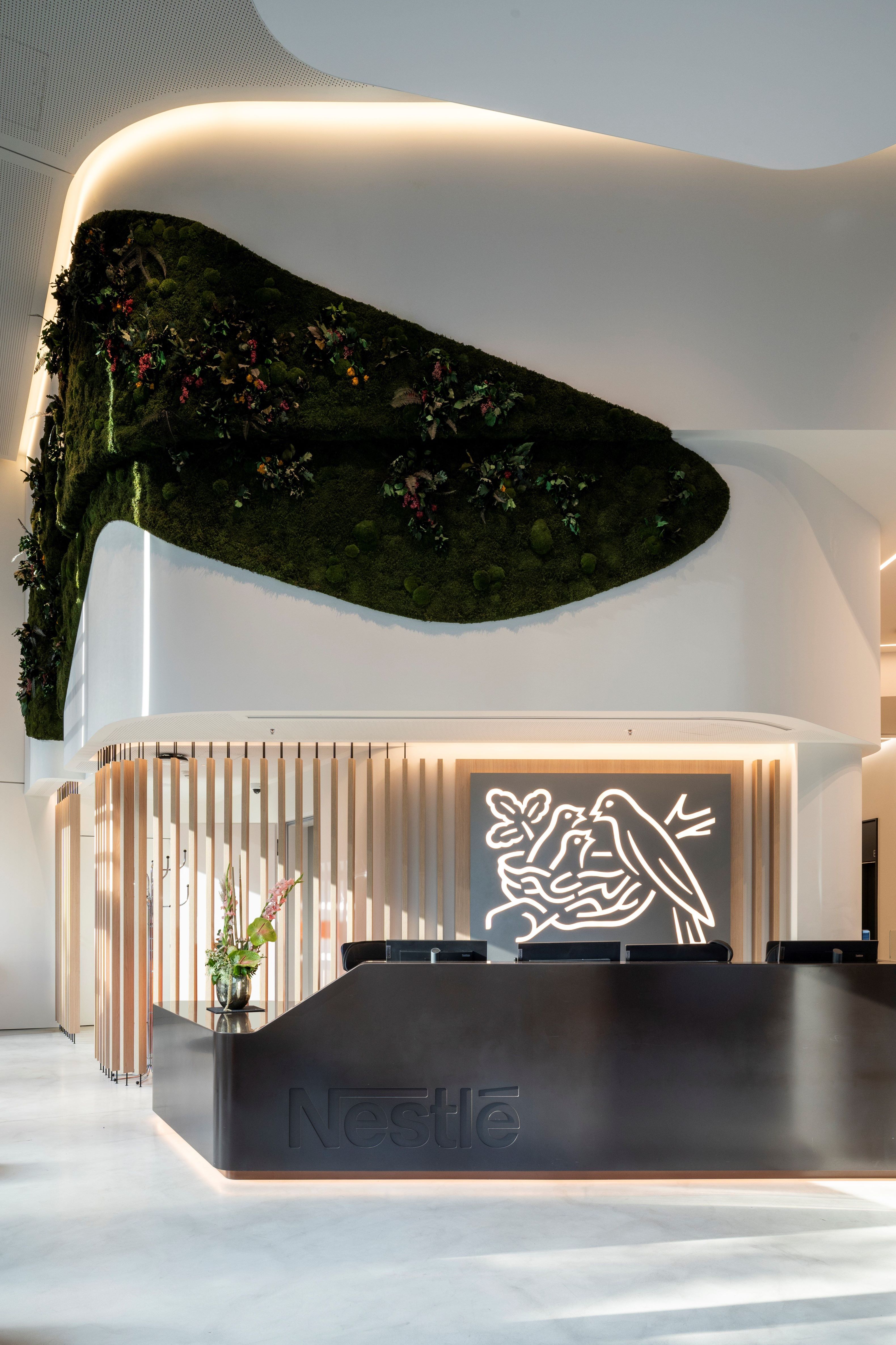 Nestlé Headquarter Frankfurt: GOOD FOOD, GOOD MOVE