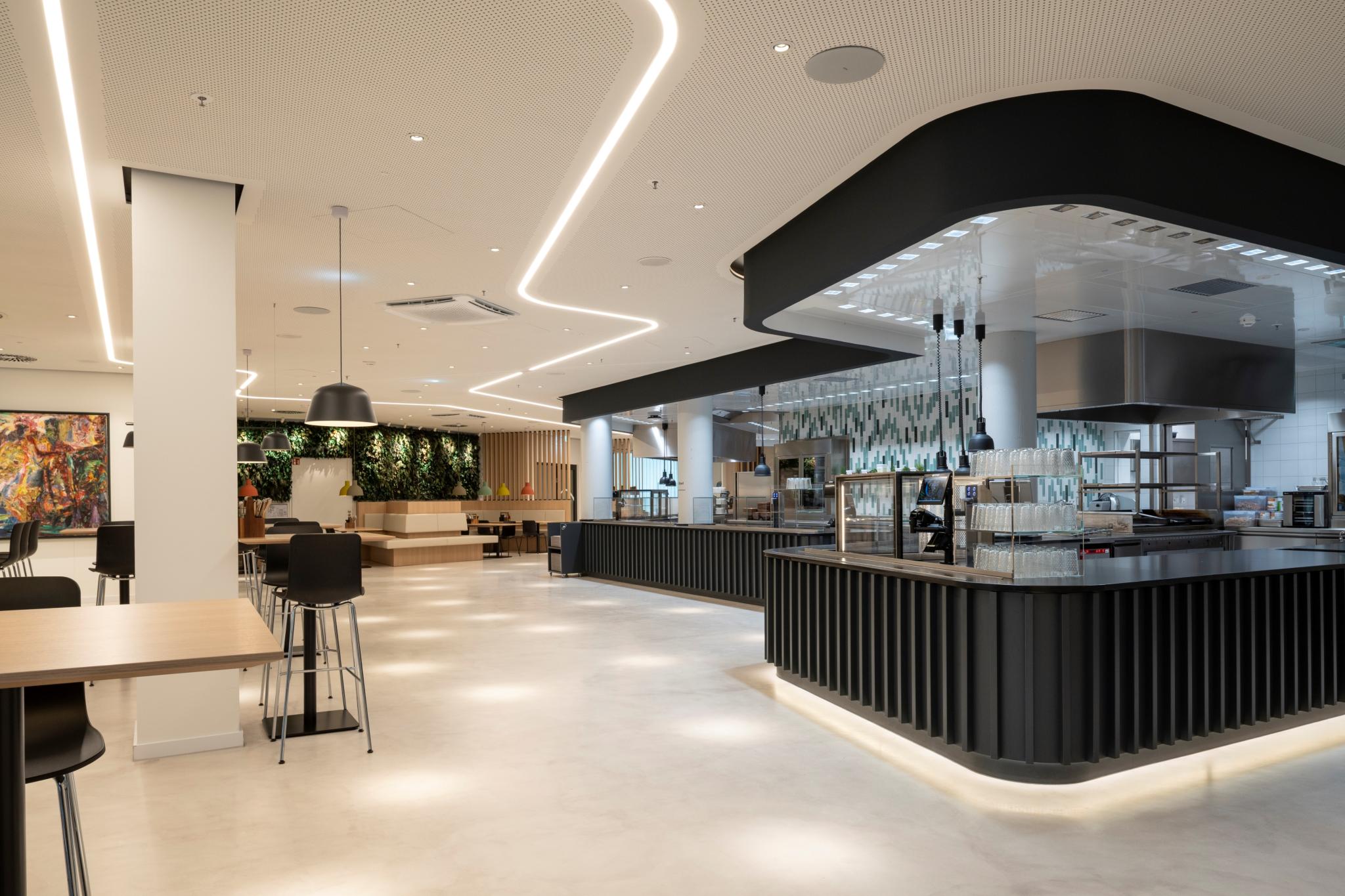 Nestlé Headquarter Frankfurt: GOOD FOOD, GOOD MOVE